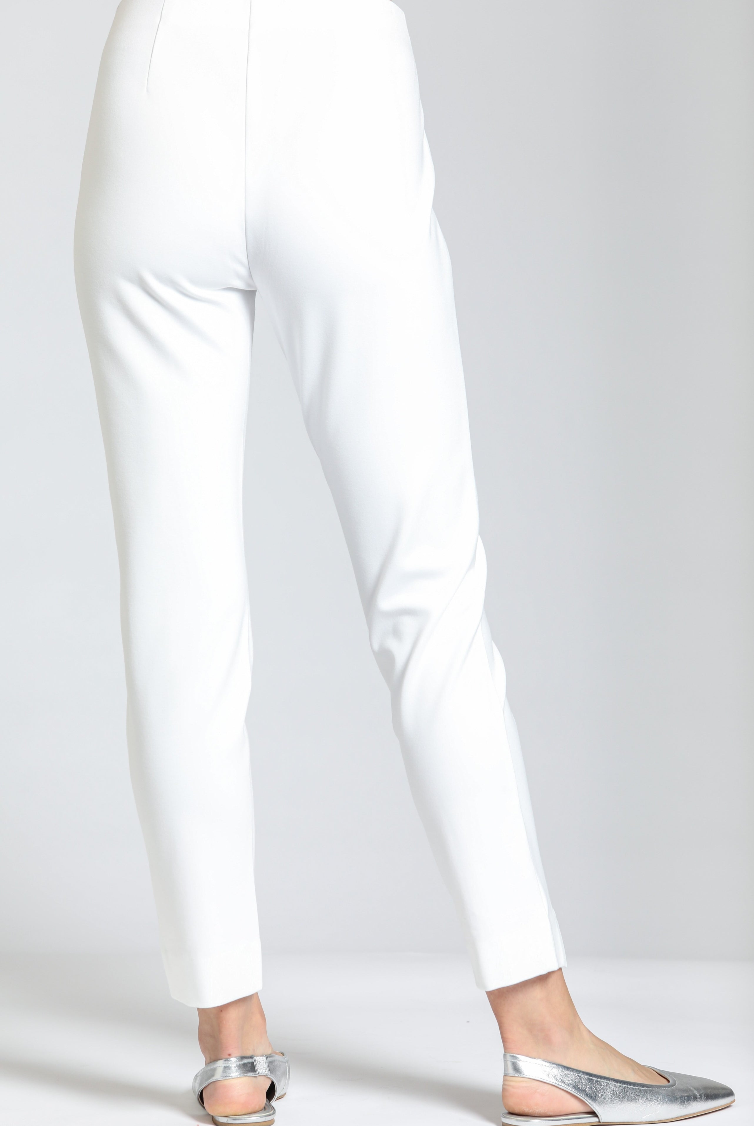 APNY Pull-On Ponte Pant with Split Hem – White-Bottoms-APNY-Deja Nu Boutique, Women's Fashion Boutique in Lampasas, Texas