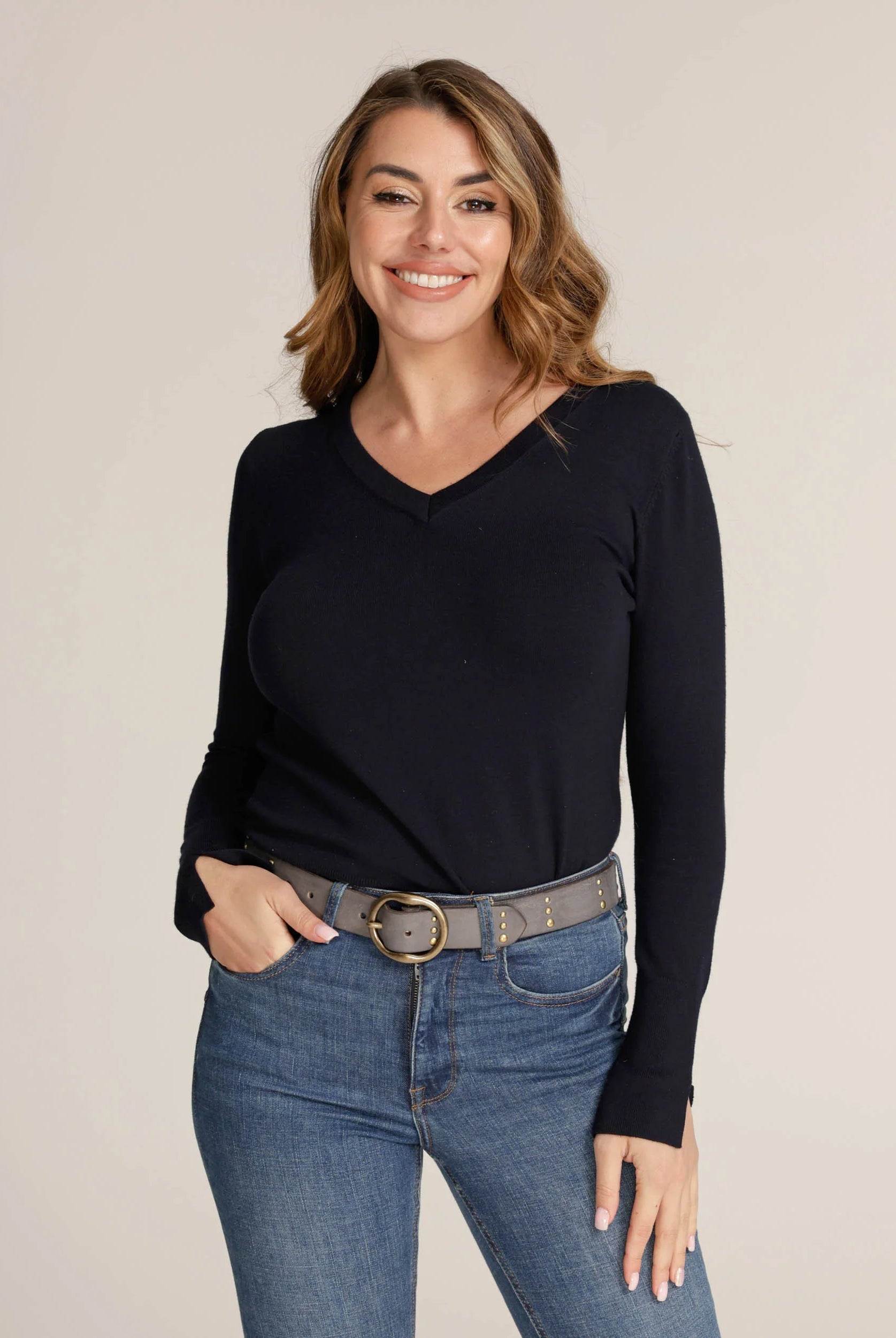 Amsterdam Heritage Dion Light Grey Round Buckle Leather Studded Belt-Belts-Amsterdam Heritage-Deja Nu Boutique, Women's Fashion Boutique in Lampasas, Texas