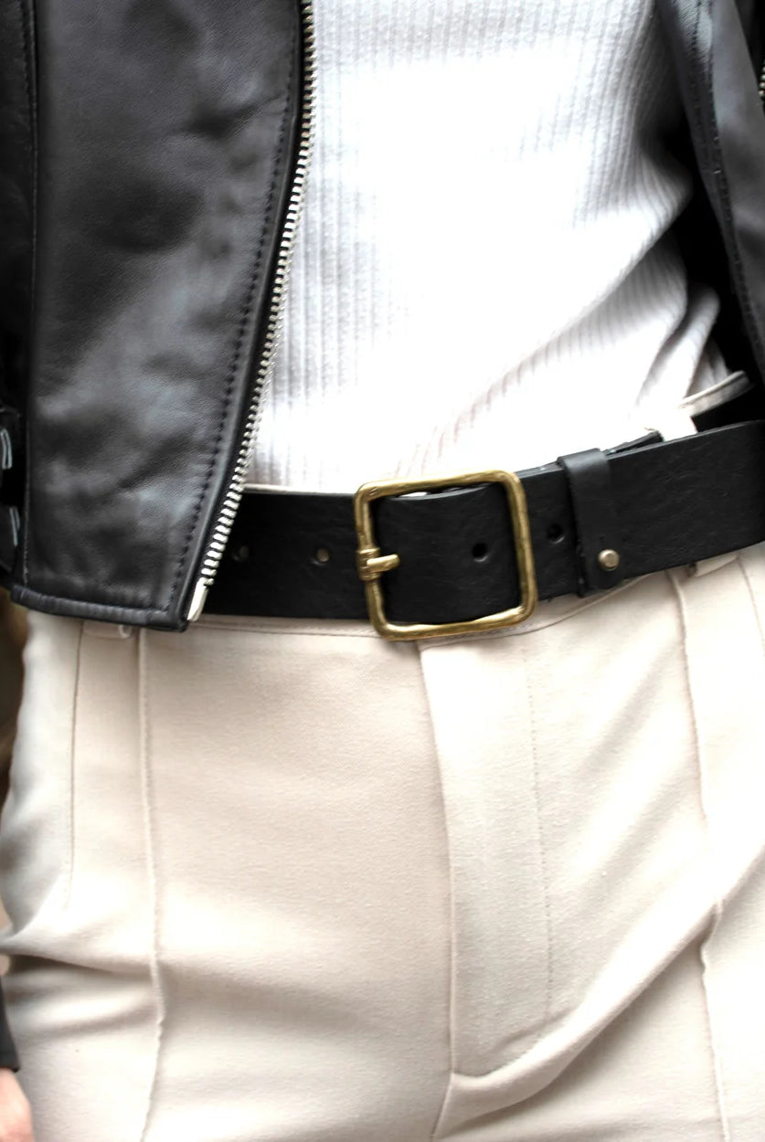 Amsterdam Heritage Kaya Black Vintage Gold Square Buckle Leather Belt-Belts-Amsterdam Heritage-Deja Nu Boutique, Women's Fashion Boutique in Lampasas, Texas