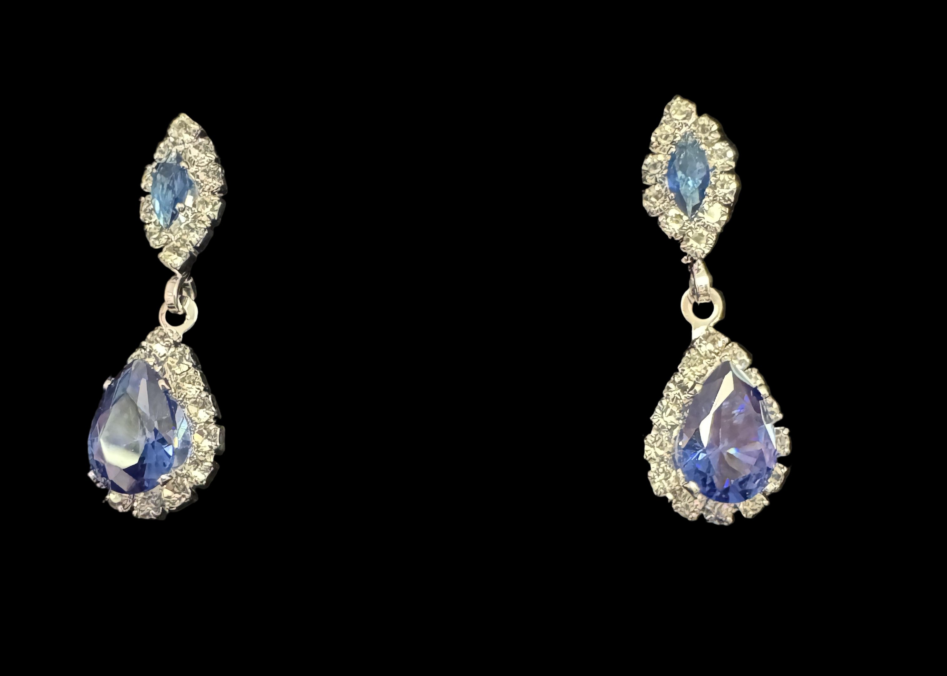 Blue Crystal Necklace & Earring Set-Necklace Set-Deja Nu Tx-Deja Nu Boutique, Women's Fashion Boutique in Lampasas, Texas