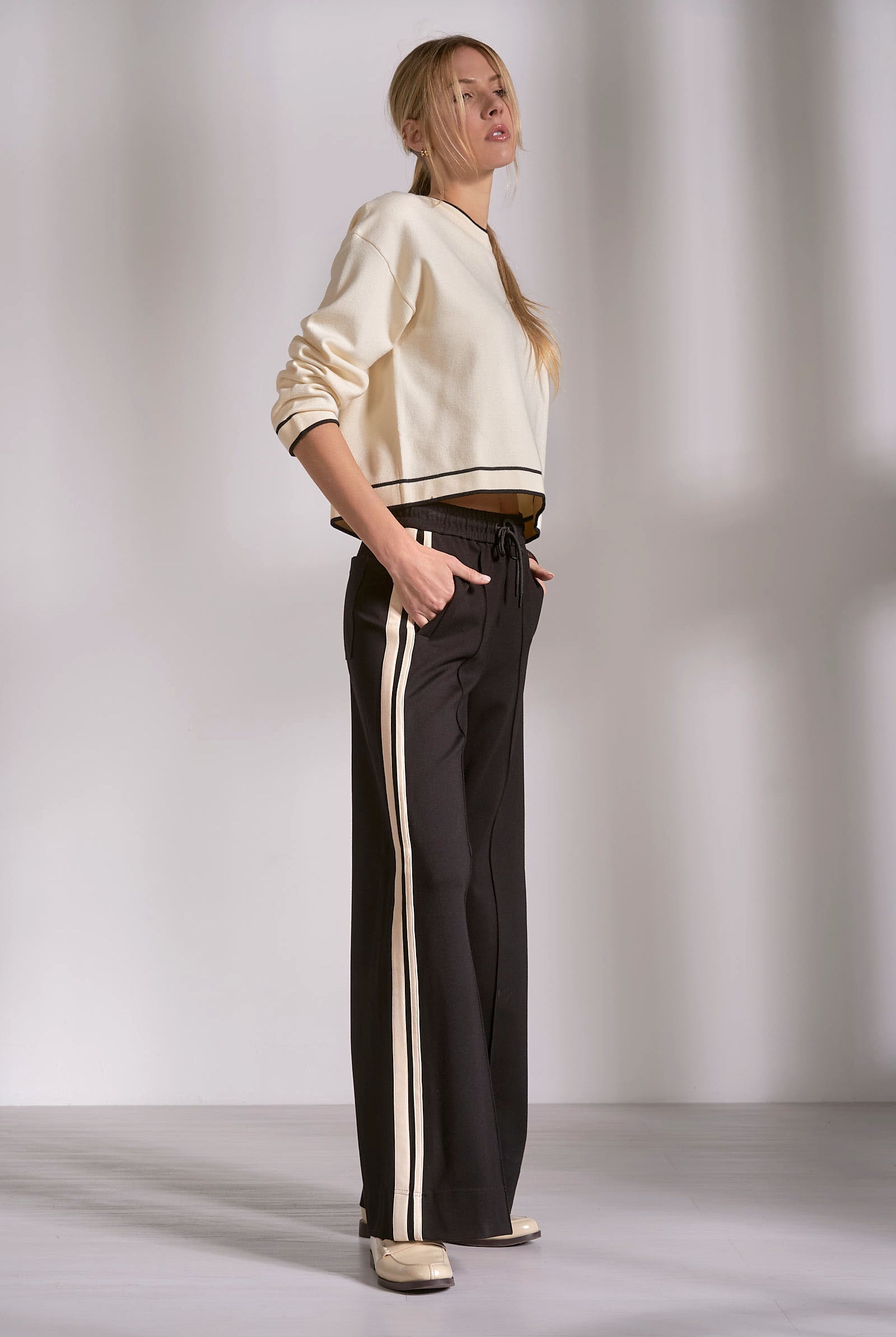 Elan Black Natural Track Pants-Pants-Elan-Deja Nu Boutique, Women's Fashion Boutique in Lampasas, Texas