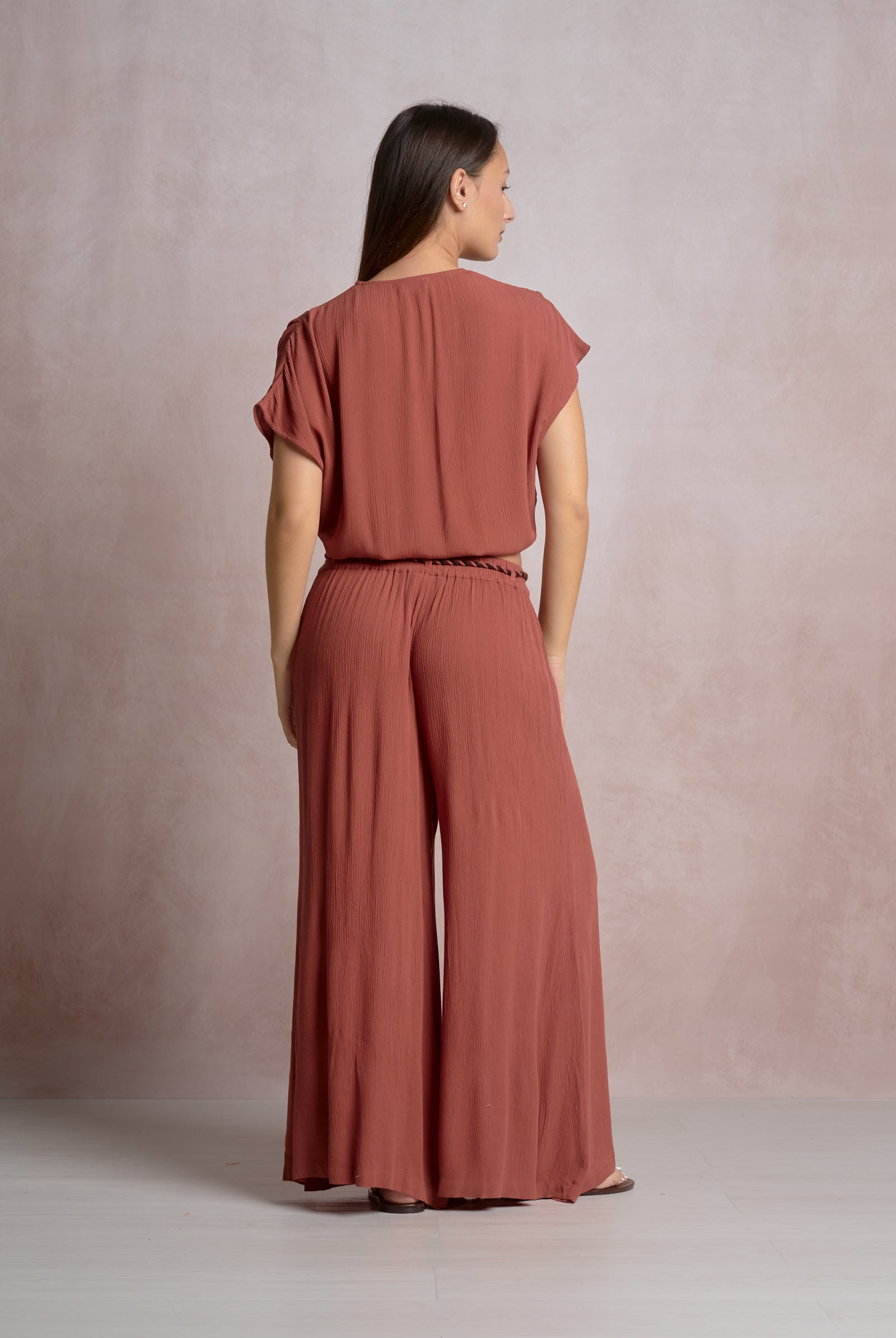 Elan Dark Cayenne Short Sleeve V-Neck Bubble Hem Top-Tops-Elan-Deja Nu Boutique, Women's Fashion Boutique in Lampasas, Texas