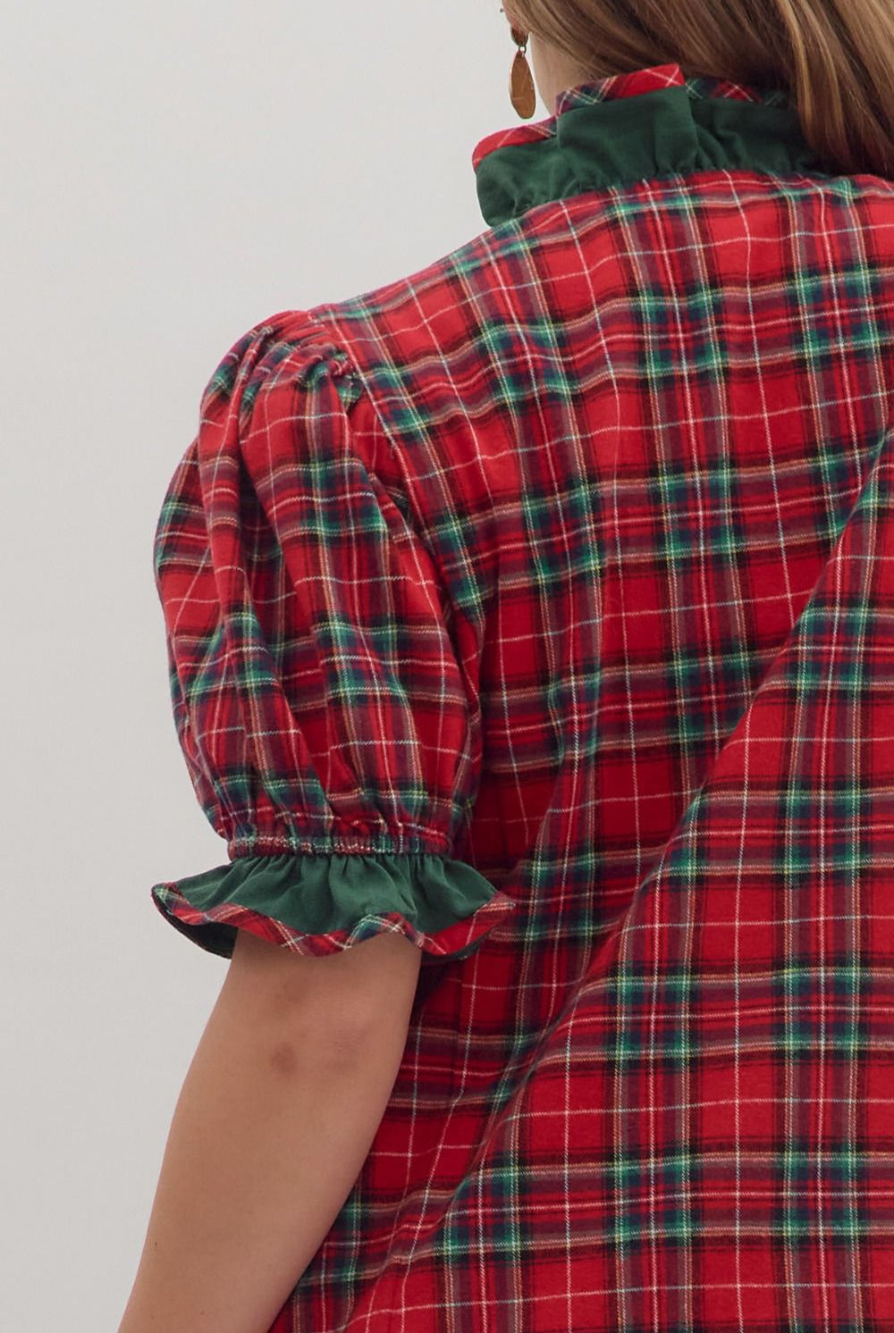 Entro Plus Size Plaid Puff Sleeve Top with Ruffle Trim-Curvy/Plus Blouses-Entro-Deja Nu Boutique, Women's Fashion Boutique in Lampasas, Texas