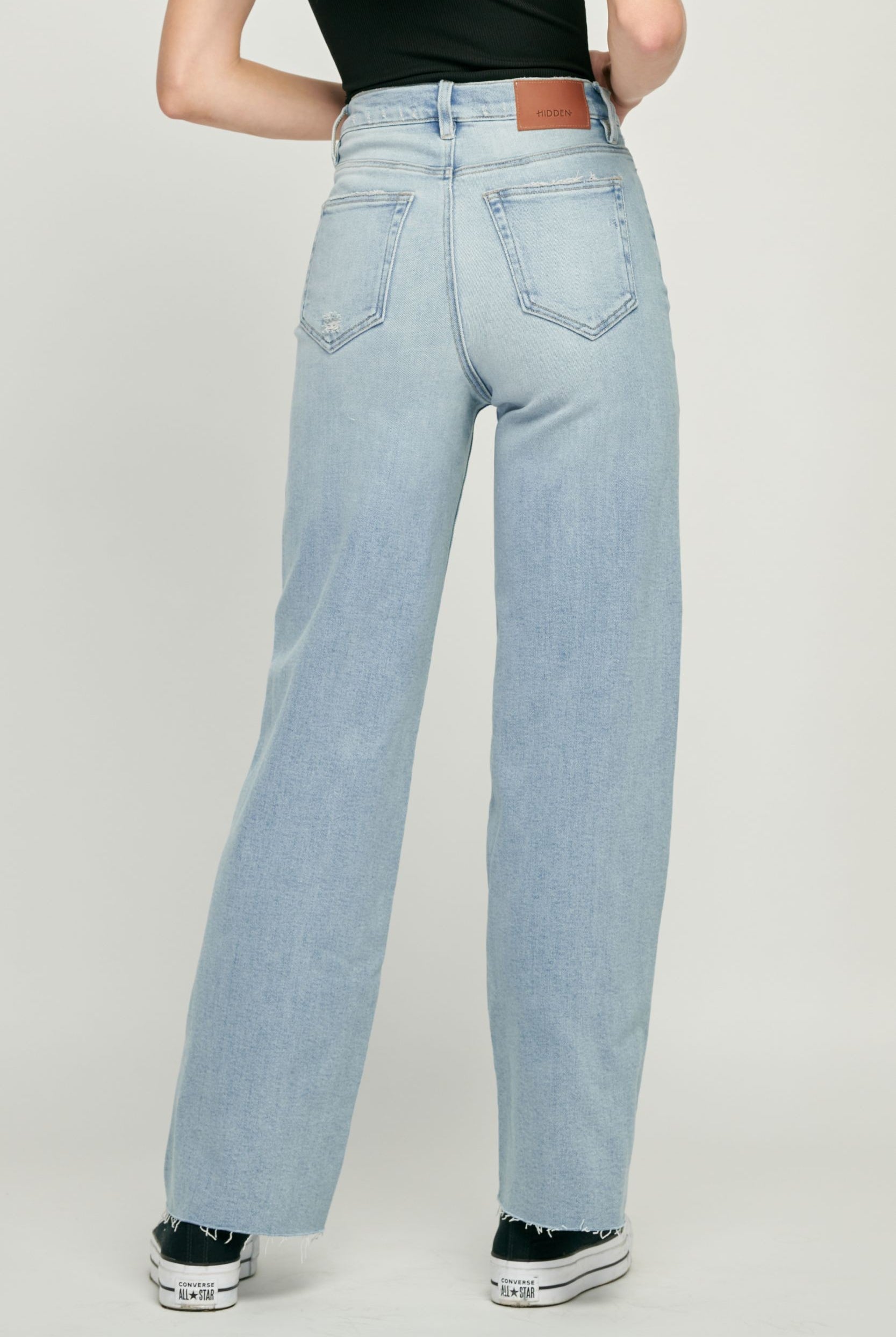 Hidden Logan High Rise Dad Jean 31” Inseam In Light Blue-Bottoms-Hidden-Deja Nu Boutique, Women's Fashion Boutique in Lampasas, Texas