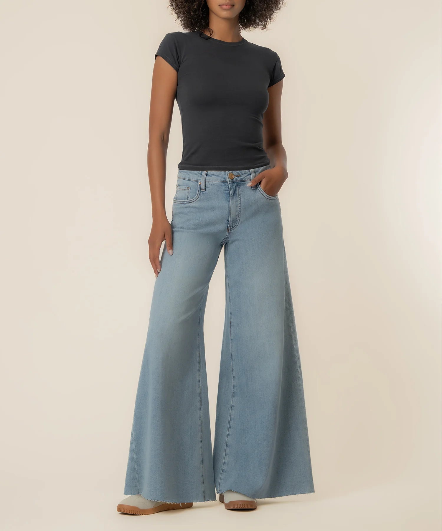 Kut from the Kloth Blake High Rise Fab Ab Super Wide Leg Jeans – Transcendent Wash-Jeans-Kut from the Kloth-Deja Nu Boutique, Women's Fashion Boutique in Lampasas, Texas