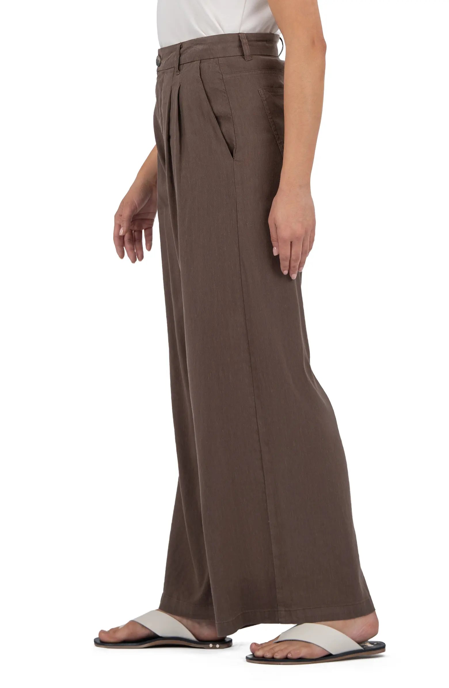 Kut from the Kloth Ryan High Rise Wide Leg Trouser – Chocolate Linen Blend-trousers-Kut from the Kloth-Deja Nu Boutique, Women's Fashion Boutique in Lampasas, Texas