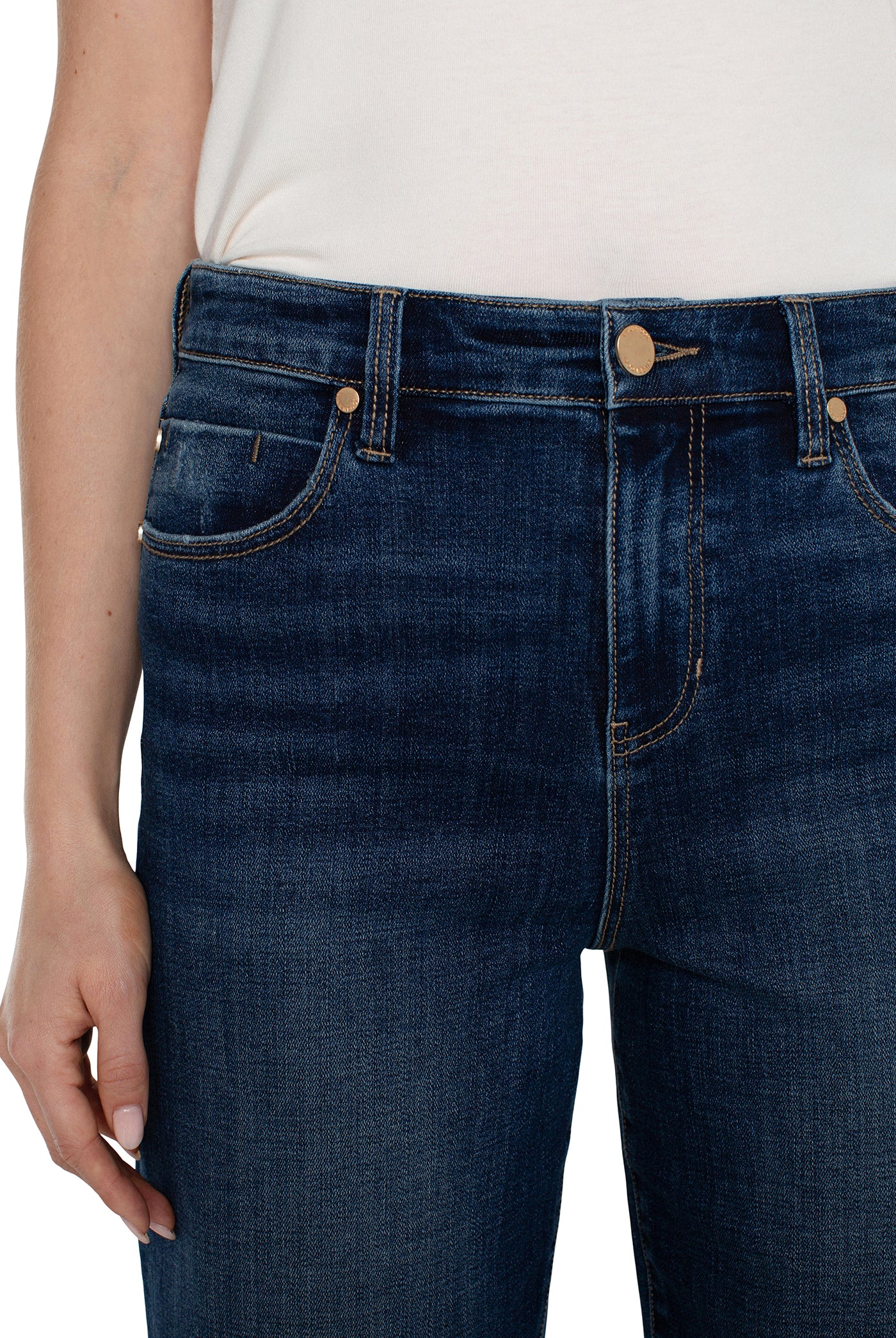 Liverpool Stride Hi-Rise Crop With Wide Cut Hem 26in Ins In Bowers-Jeans-Liverpool-Deja Nu Boutique, Women's Fashion Boutique in Lampasas, Texas