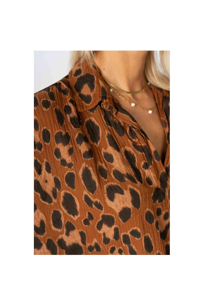 Look Mode Rust Cheetah Print High Low Pullover Top-Tops-Look Mode-Deja Nu Boutique, Women's Fashion Boutique in Lampasas, Texas
