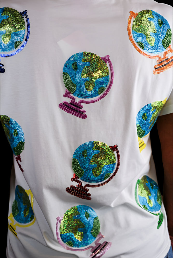 Queen of Sparkles White Globe Tee-shirts-Queen Of Sparkles-Deja Nu Boutique, Women's Fashion Boutique in Lampasas, Texas