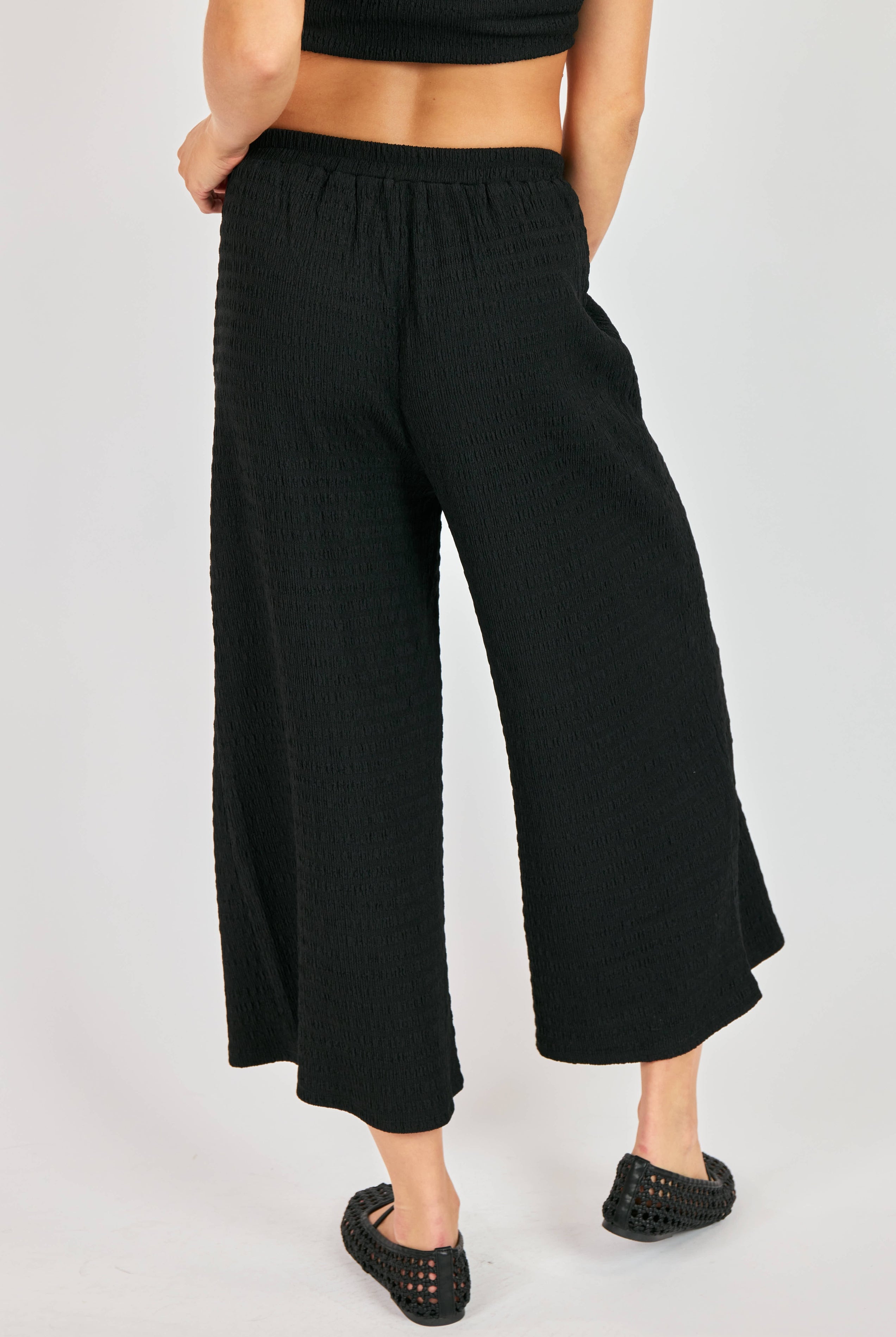 Sadie & Sage Howdy Honey Textured Pants in Black-Pants-Sadie & Sage-Deja Nu Boutique, Women's Fashion Boutique in Lampasas, Texas