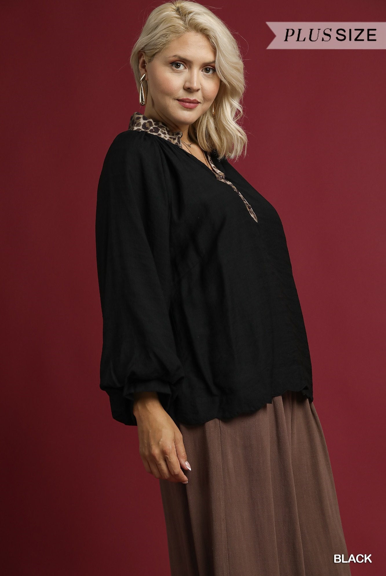 Umgee Plus Size Black Balloon Sleeve Blouse with Leopard Trim-Curvy/Plus Blouses-umgee-Deja Nu Boutique, Women's Fashion Boutique in Lampasas, Texas