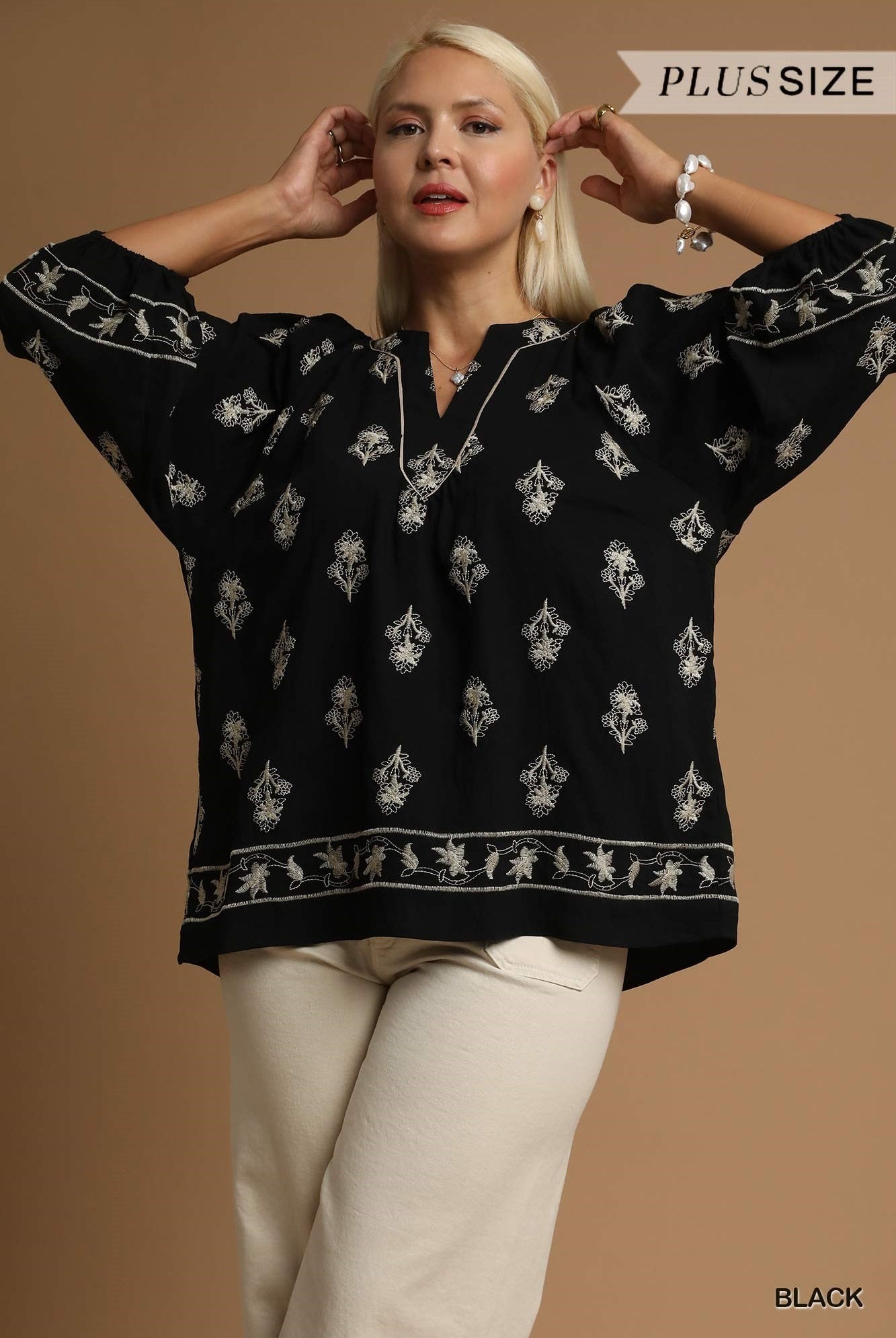 Umgee Plus Size Black Embroidered Balloon Sleeve Top-Curvy/Plus Blouses-umgee-Deja Nu Boutique, Women's Fashion Boutique in Lampasas, Texas