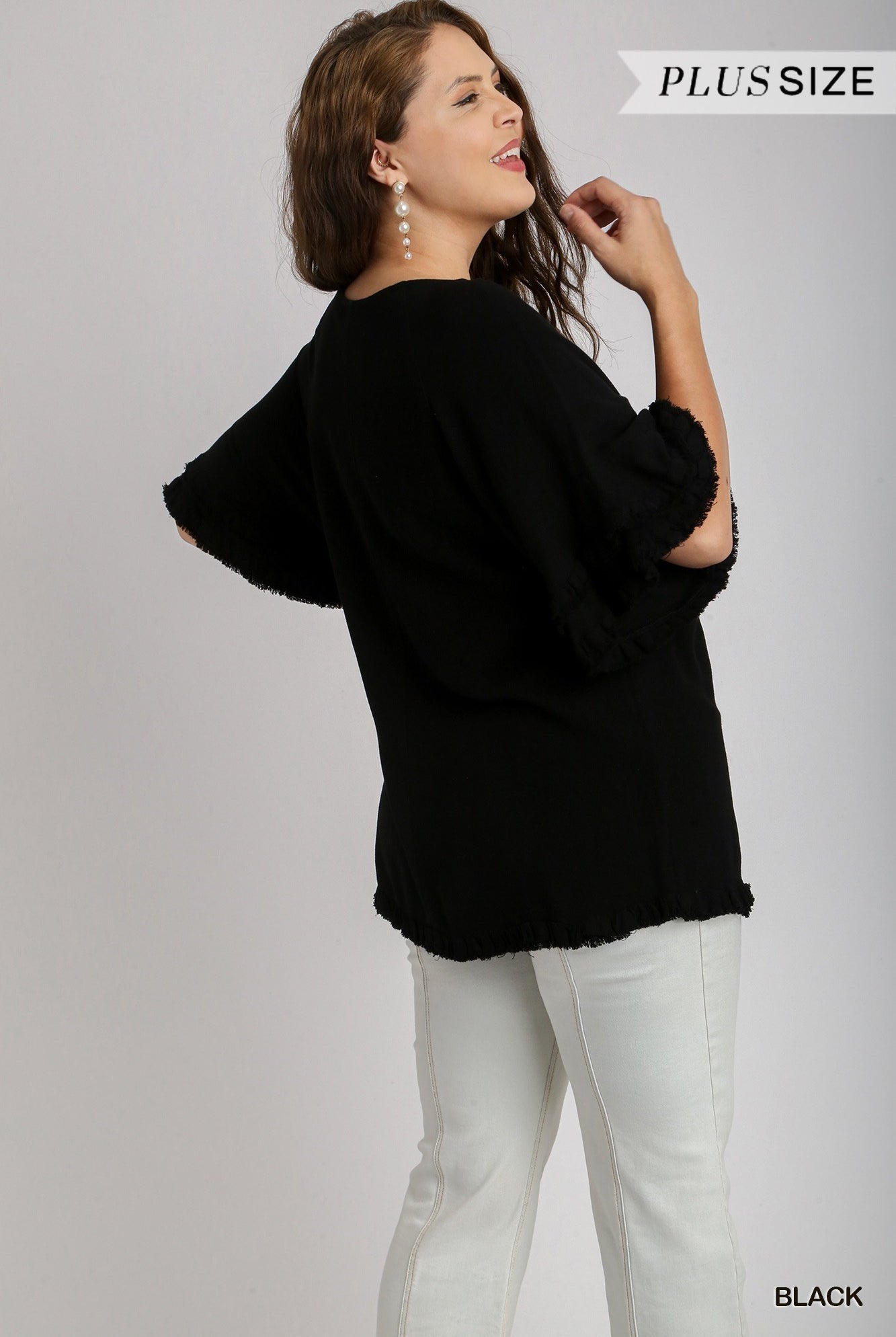 Umgee Linen Blend Black Short Ruffle Sleeve Top With Frayed Hem Plus-Curvy/Plus Tops-Umgee-Deja Nu Boutique, Women's Fashion Boutique in Lampasas, Texas