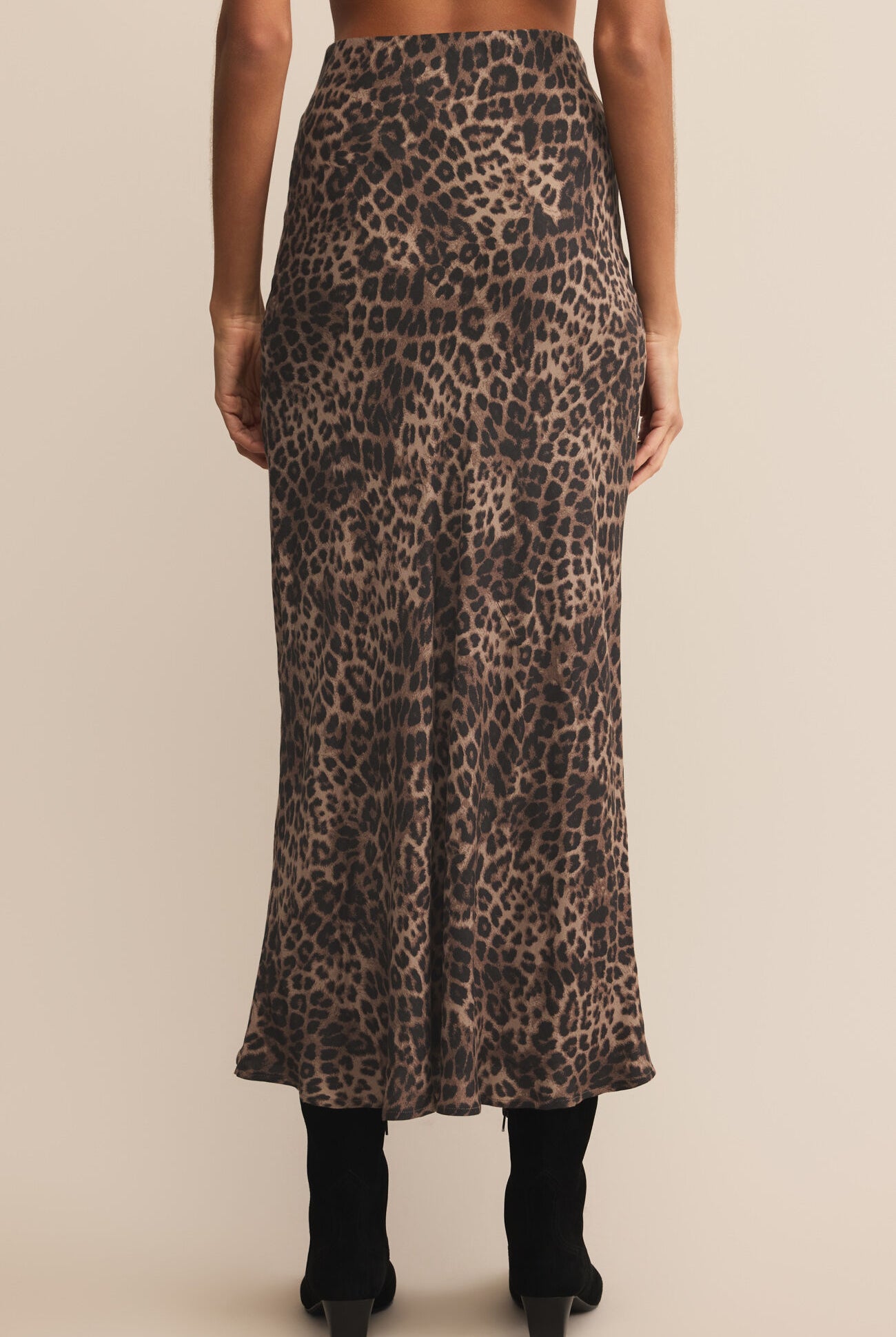 Z Supply Izabel Leopard Skirt in Desert Tan An Effortlessly Chic Animal Print Maxi-skirts-Z Supply-Deja Nu Boutique, Women's Fashion Boutique in Lampasas, Texas