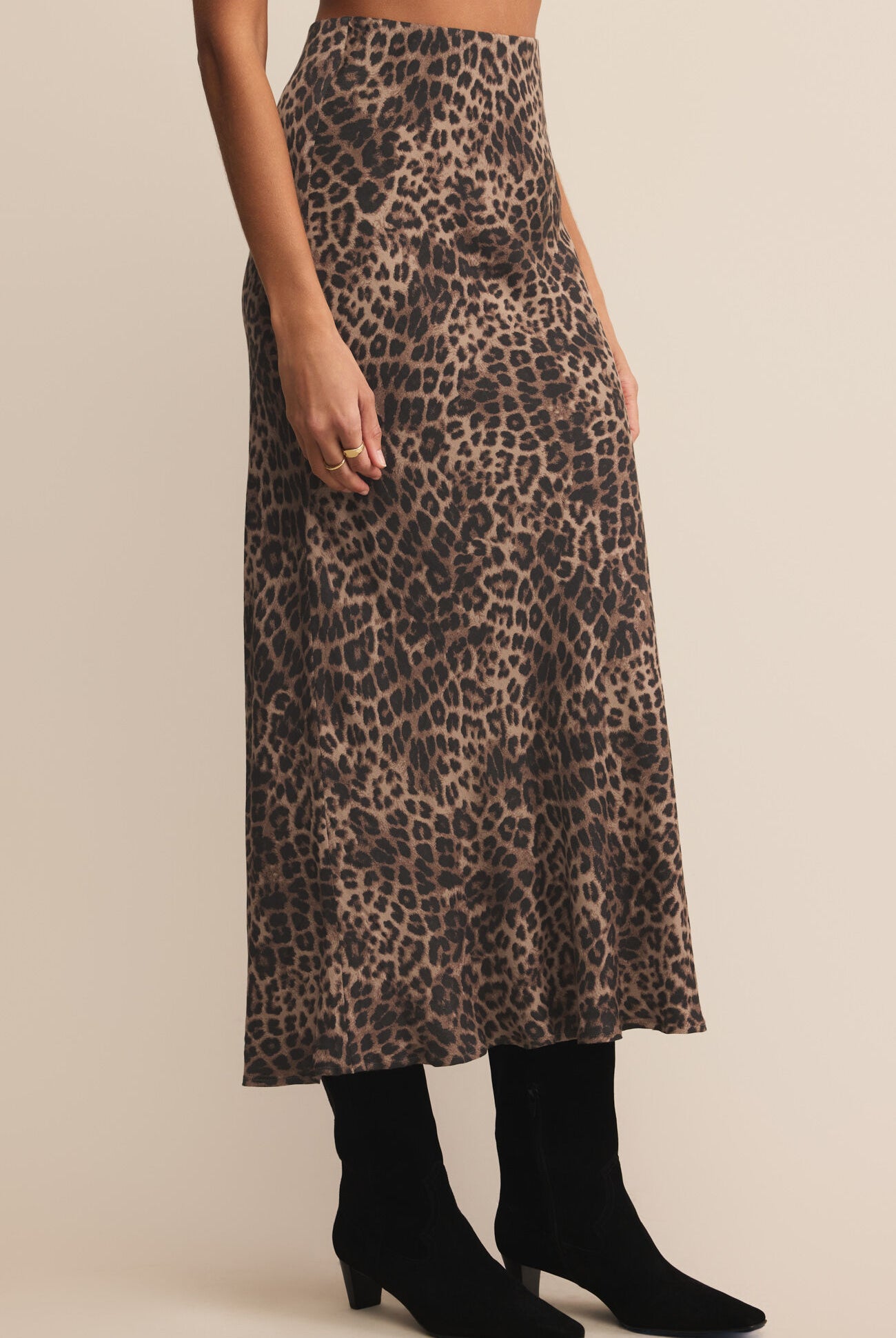 Z Supply Izabel Leopard Skirt in Desert Tan An Effortlessly Chic Animal Print Maxi-skirts-Z Supply-Deja Nu Boutique, Women's Fashion Boutique in Lampasas, Texas