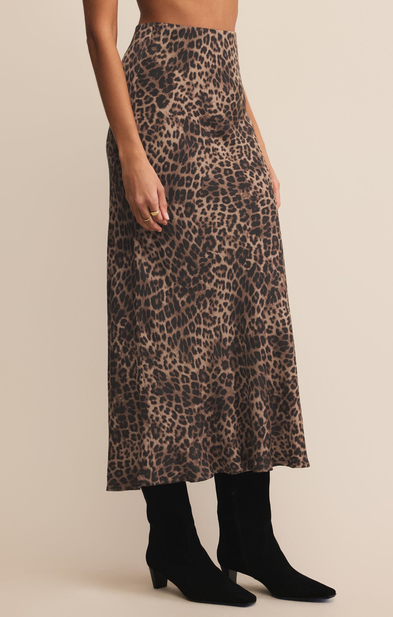Z Supply Izabel Leopard Skirt in Desert Tan An Effortlessly Chic Animal Print Maxi-skirts-Z Supply-Deja Nu Boutique, Women's Fashion Boutique in Lampasas, Texas