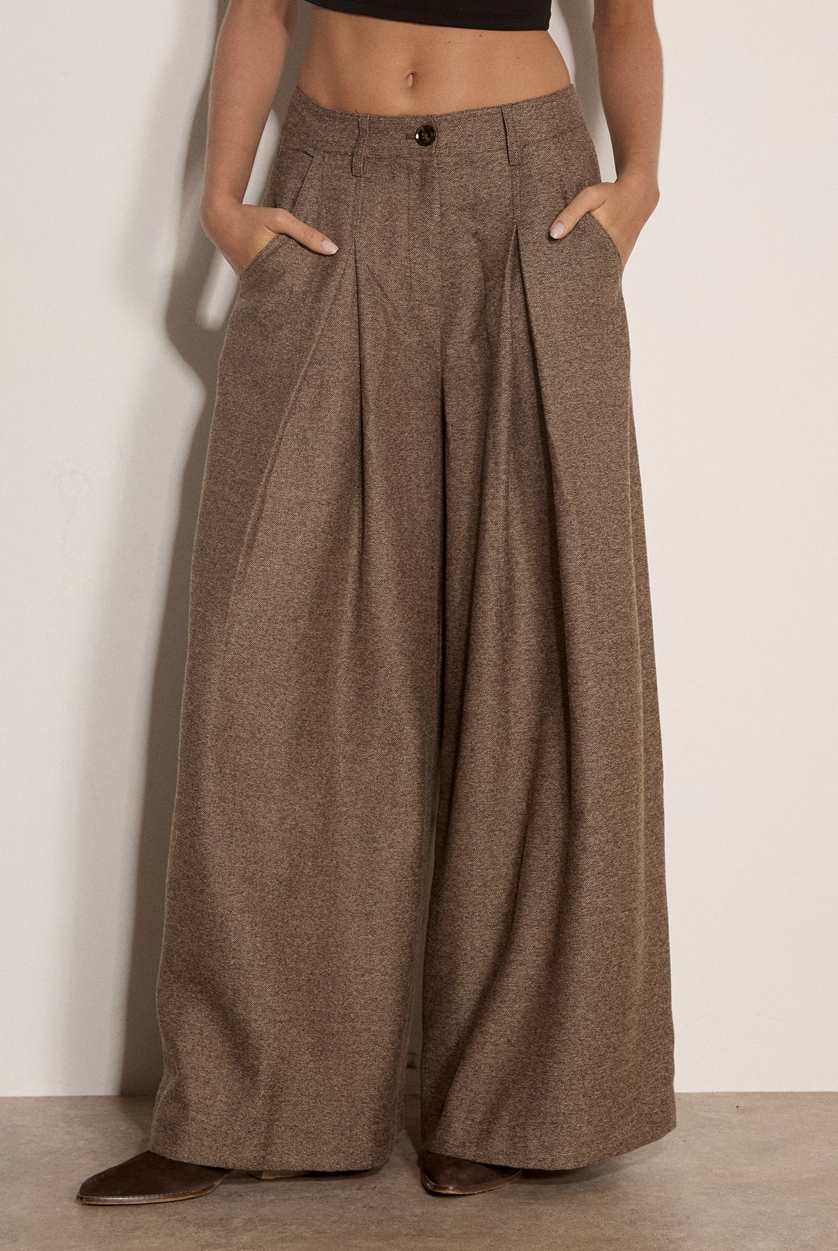 Apricot Inverted Pleat Wide Tailored Trousers in Brown-trousers-Apricot-Deja Nu Boutique, Women's Fashion Boutique in Lampasas, Texas