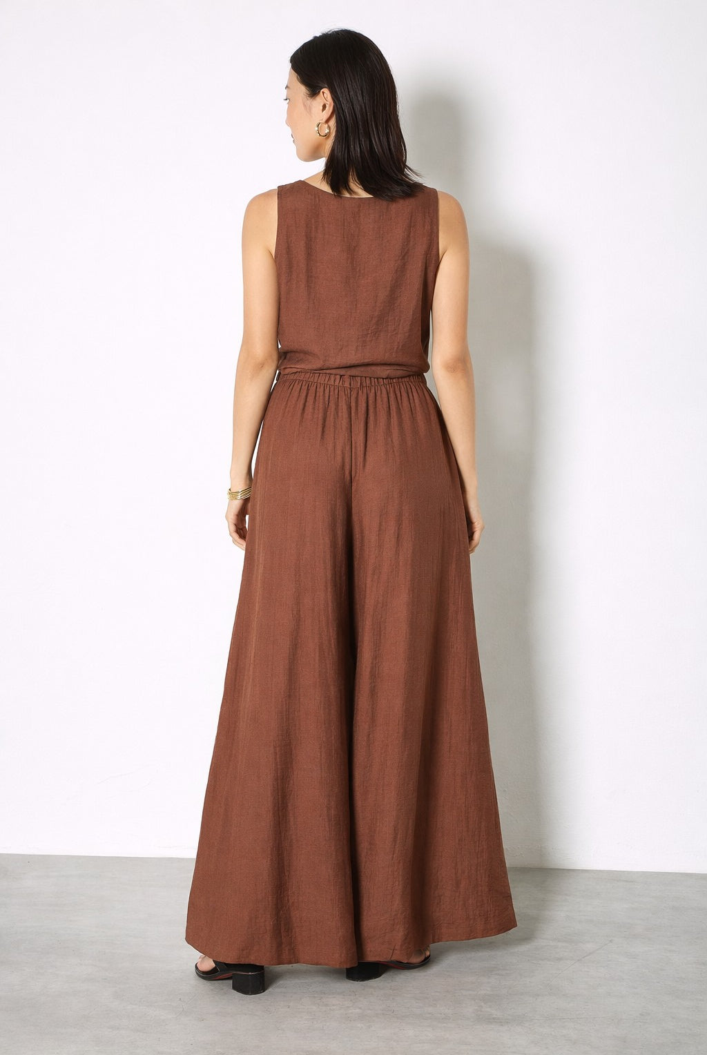 Apricot Side Knot Detail High Neck Top in Brown-tank-Apricot-Deja Nu Boutique, Women's Fashion Boutique in Lampasas, Texas