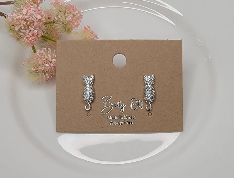 Betty Oh! Cat Post Earrings-Earrings-Betty Oh!-Deja Nu Boutique, Women's Fashion Boutique in Lampasas, Texas
