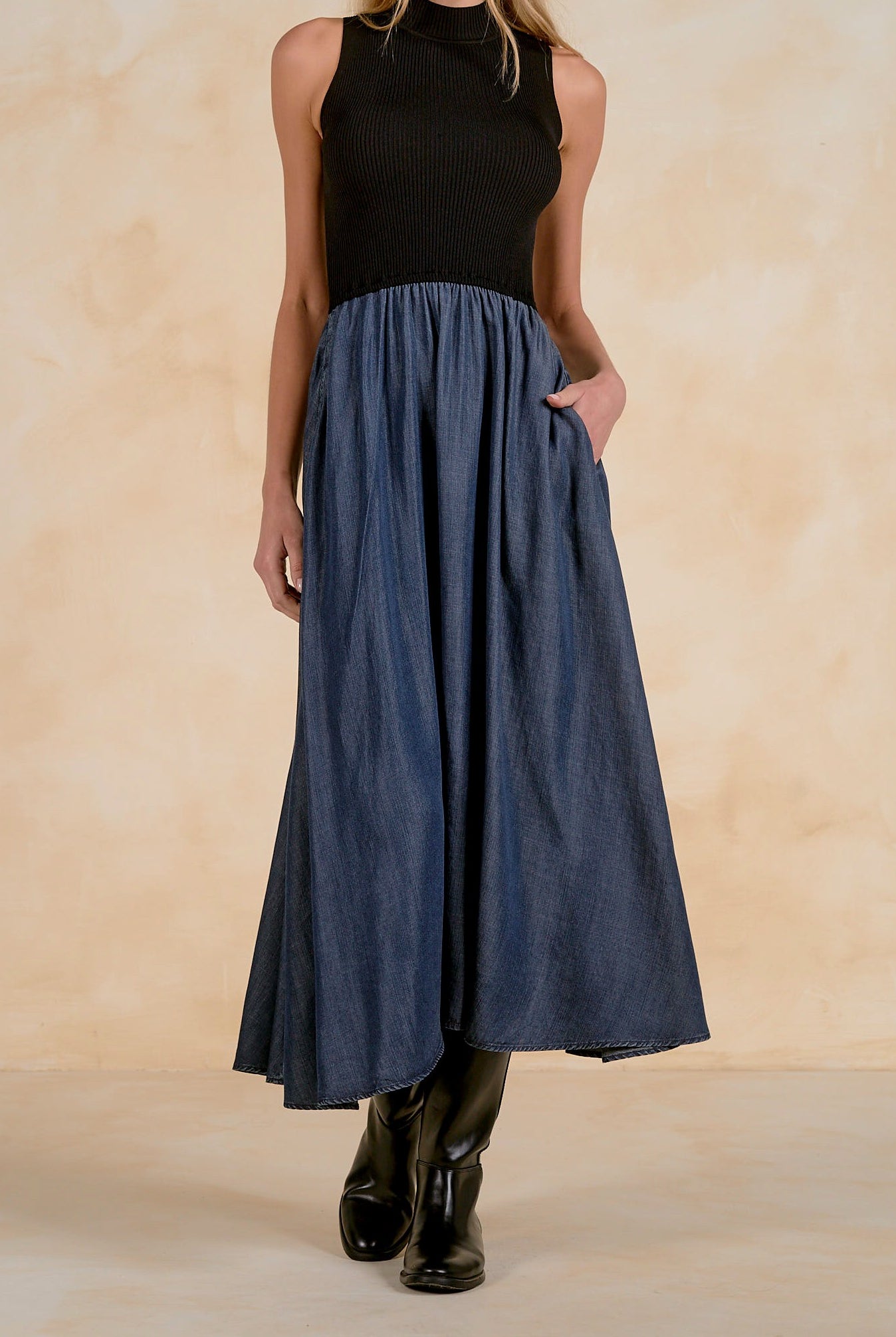 Elan Harlow Navy Black Mixed Media Maxi Dress-Maxi Dresses-elan-Deja Nu Boutique, Women's Fashion Boutique in Lampasas, Texas