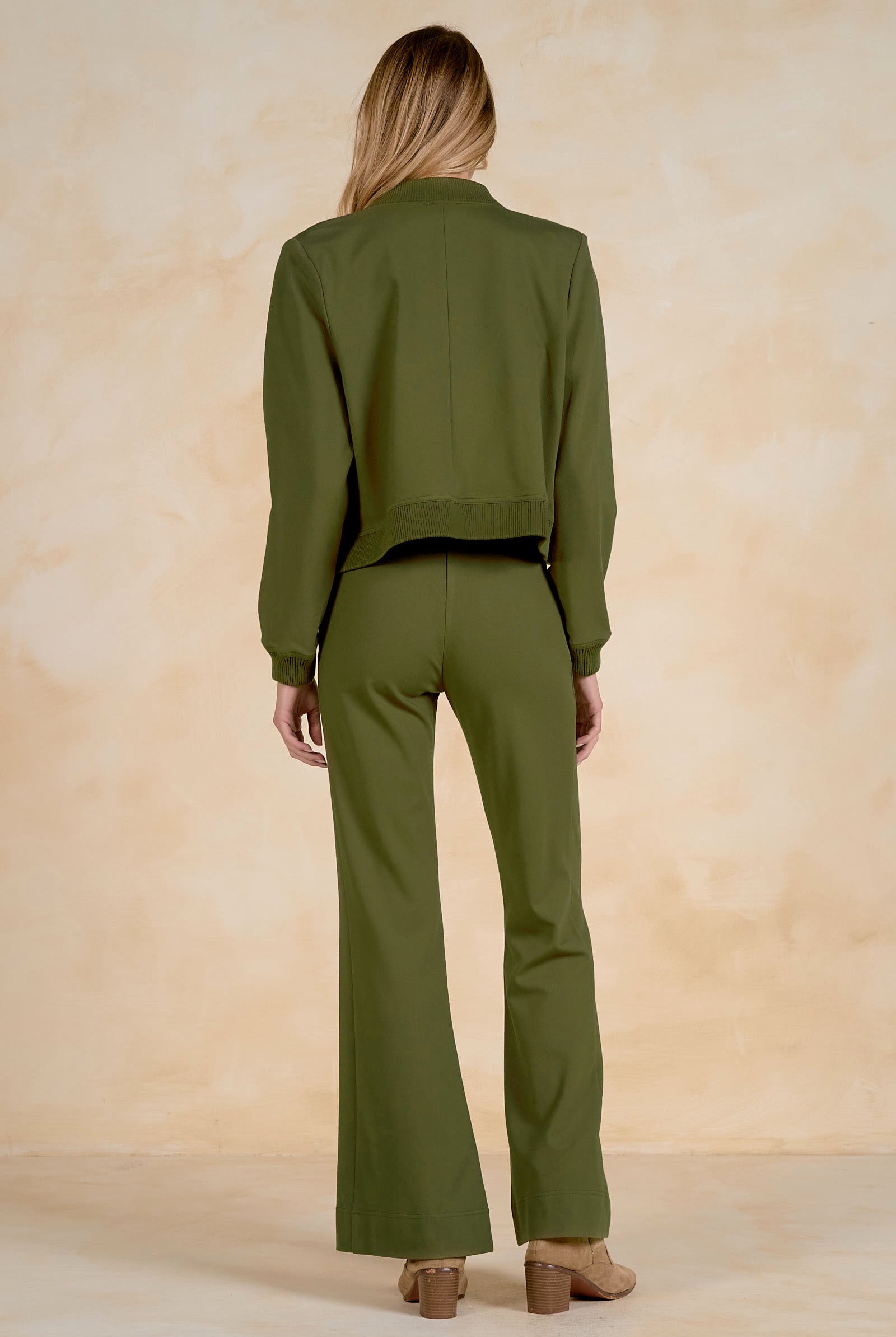 Elan Olive Utility Jacket-Jackets-elan-Deja Nu Boutique, Women's Fashion Boutique in Lampasas, Texas