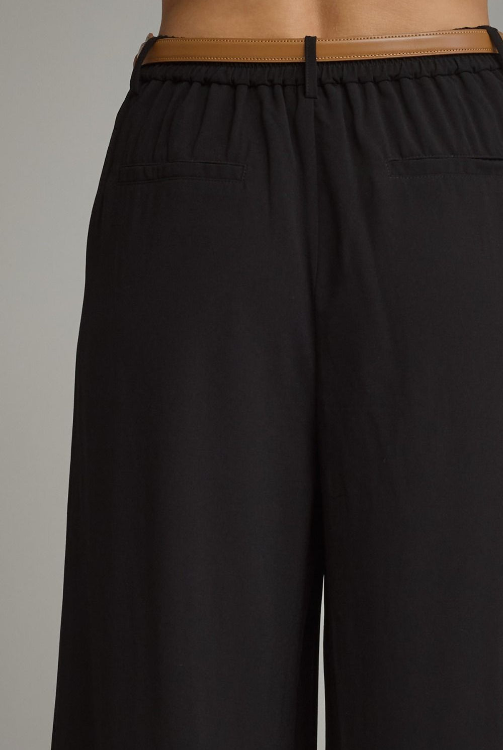 Entro Black Pleated Wide Leg Pants-trousers-Entro-Deja Nu Boutique, Women's Fashion Boutique in Lampasas, Texas