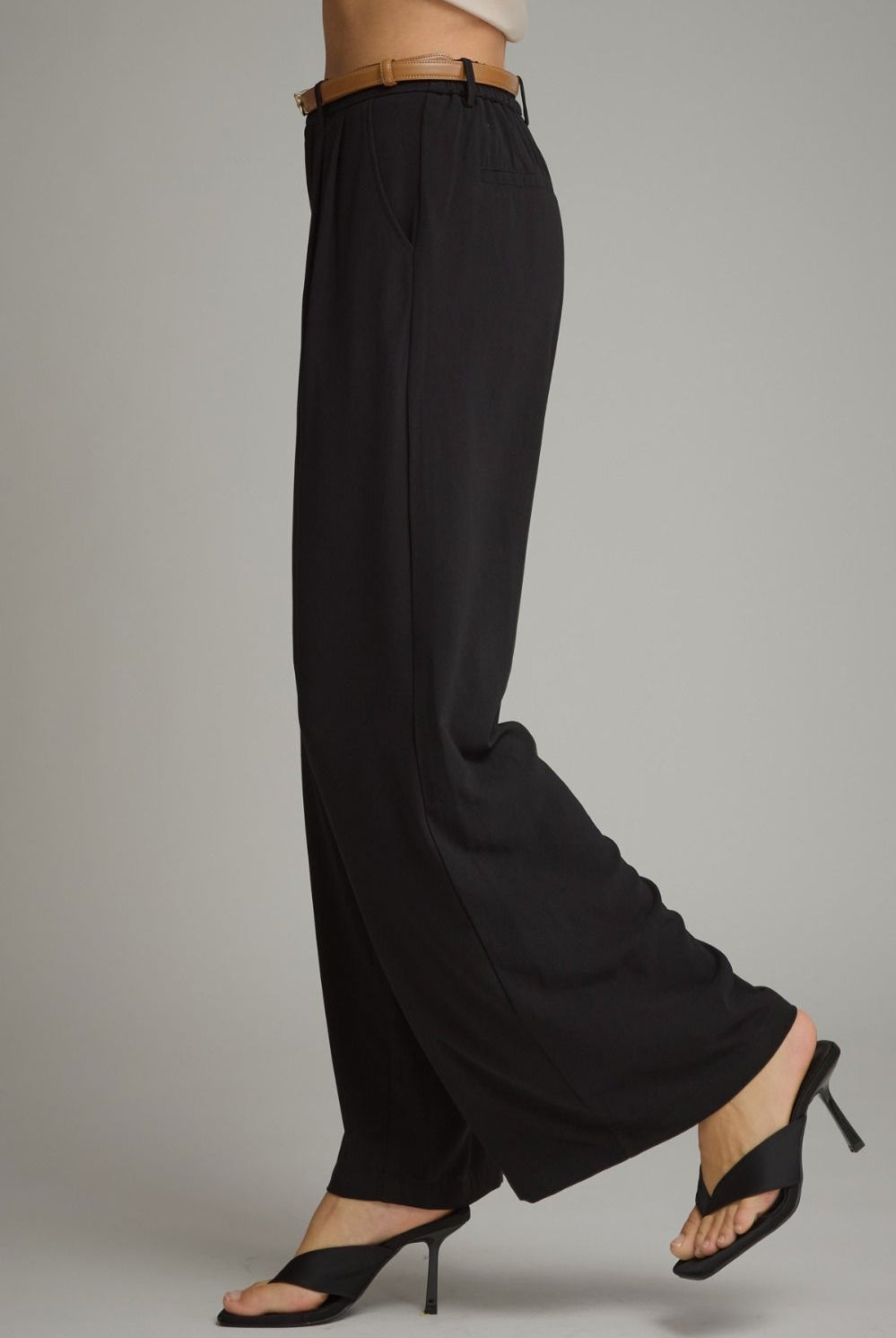 Entro Black Pleated Wide Leg Pants-trousers-Entro-Deja Nu Boutique, Women's Fashion Boutique in Lampasas, Texas