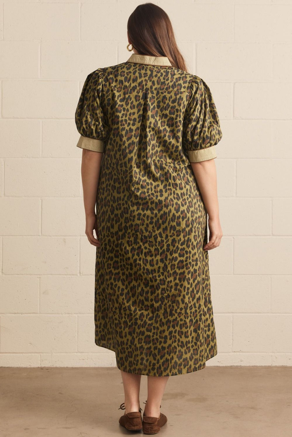Entro Plus Olive Leopard Print Puff Sleeve Midi Dress-Curvy/Plus Dresses-Entro-Deja Nu Boutique, Women's Fashion Boutique in Lampasas, Texas