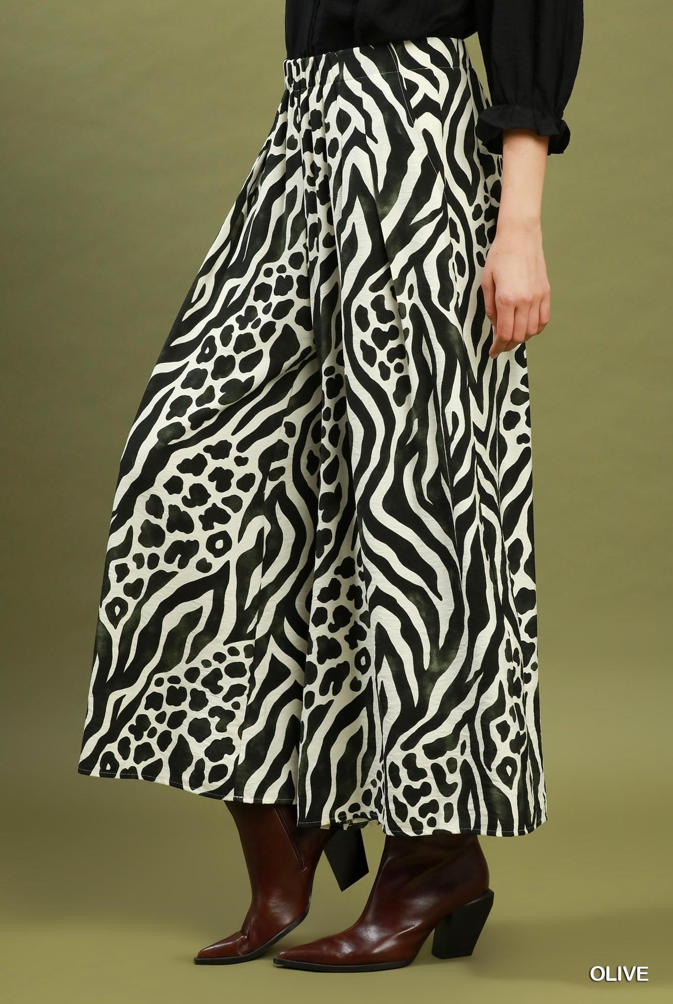 Umgee Mixed Animal Print Wide Leg Pants - Olive-Pants-Umgee-Deja Nu Boutique, Women's Fashion Boutique in Lampasas, Texas