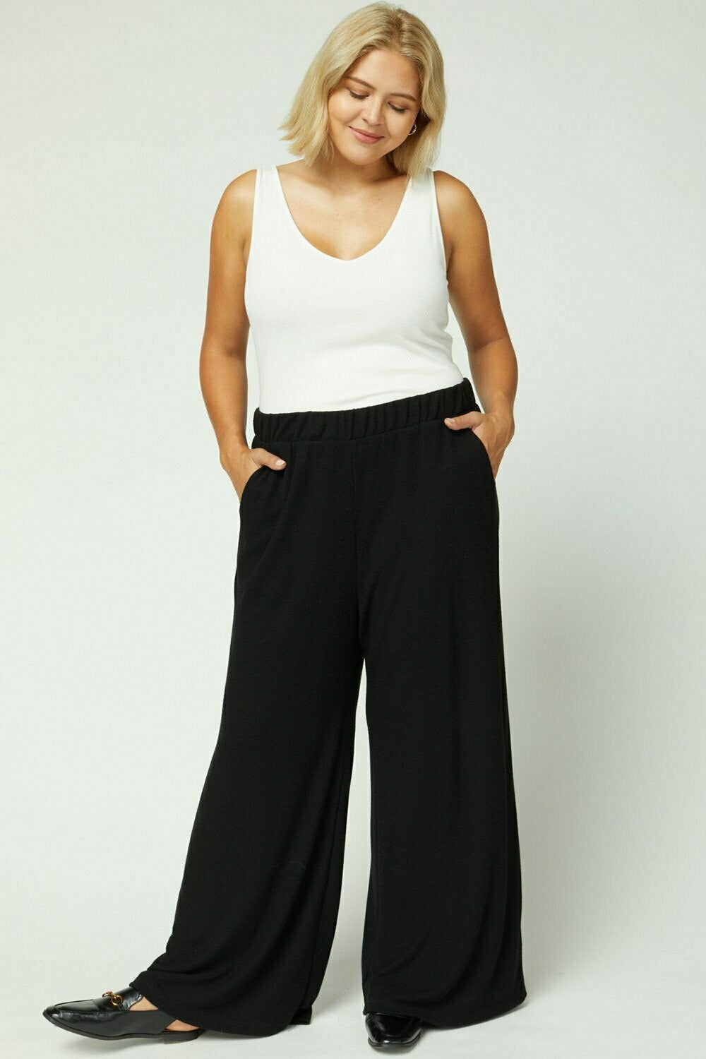 Entro Plus Wide Leg Pants In Oatmeal-Curvy/Plus Pants-Entro-Deja Nu Boutique, Women's Fashion Boutique in Lampasas, Texas