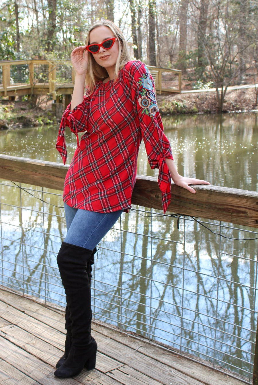 Avani del amour Floral Embroidered Tunic-Tunics-Avani del amour-Deja Nu Boutique, Women's Fashion Boutique in Lampasas, Texas