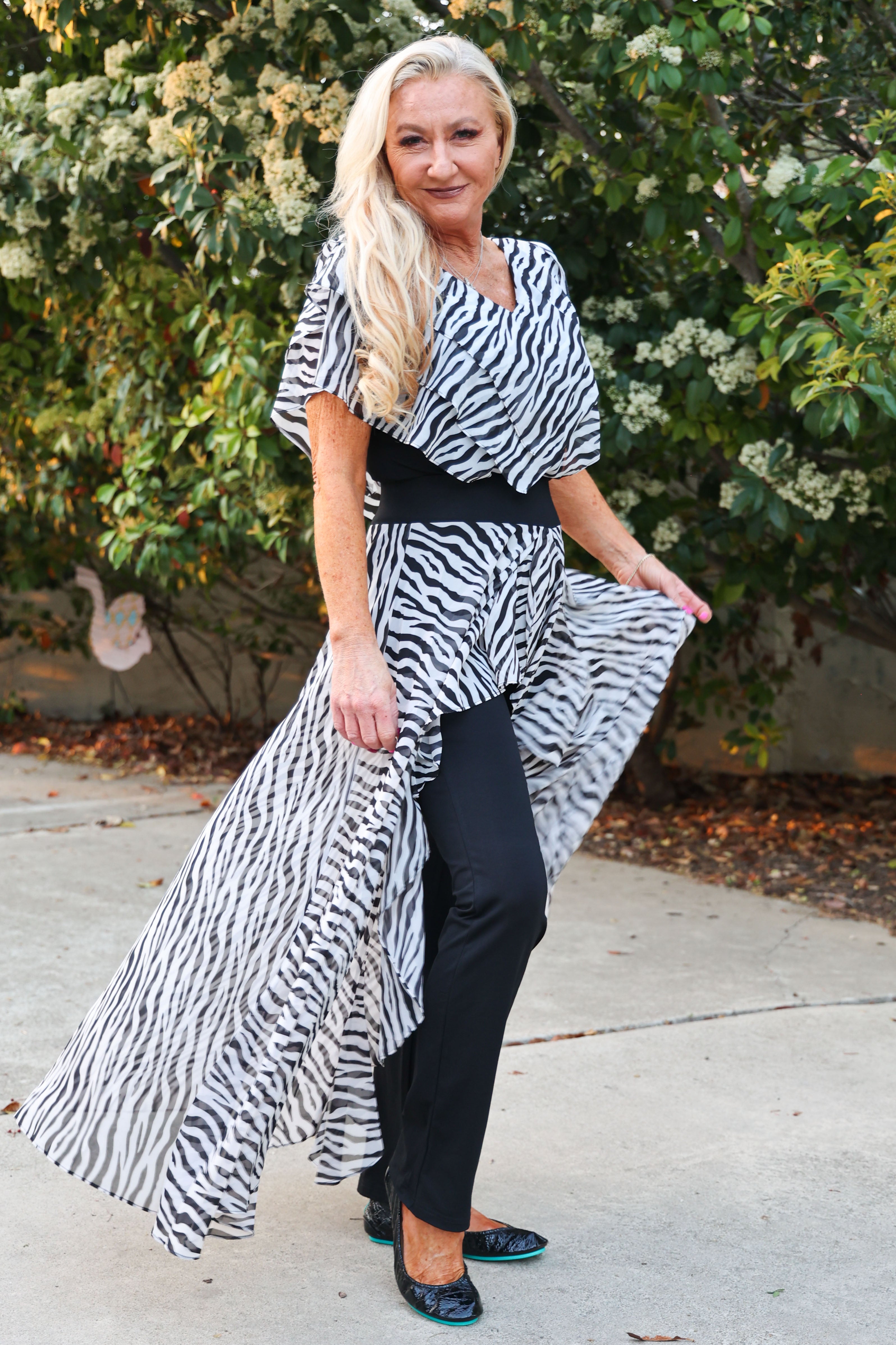 Azi Sheer Ruffle Short Sleeve Zebra V Neck Top With Fitted Black Bodice-Tops-AZI-Deja Nu Boutique, Women's Fashion Boutique in Lampasas, Texas