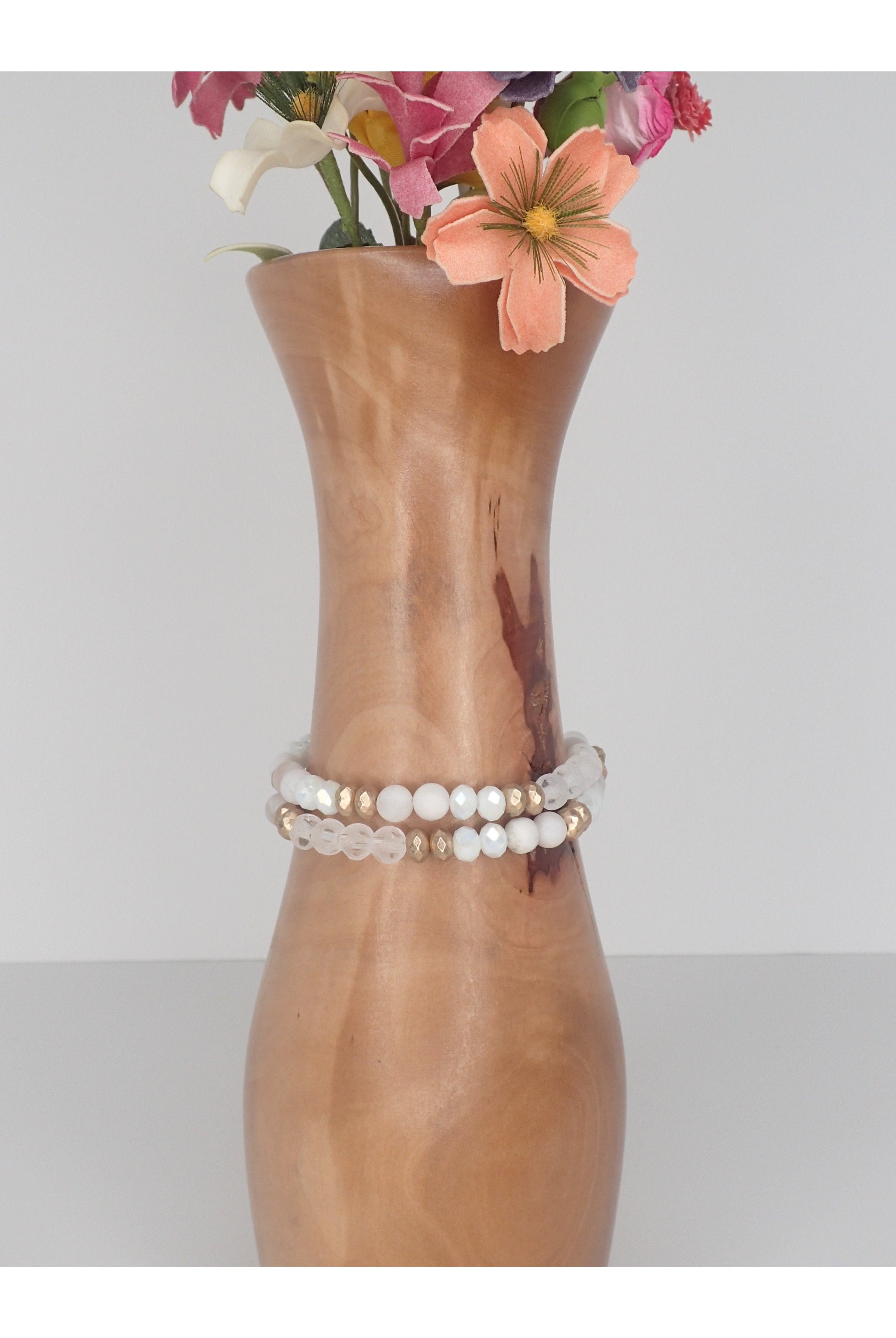 Emma White And Gold Beaded Bracelet-Bracelets-Emma-Deja Nu Boutique, Women's Fashion Boutique in Lampasas, Texas