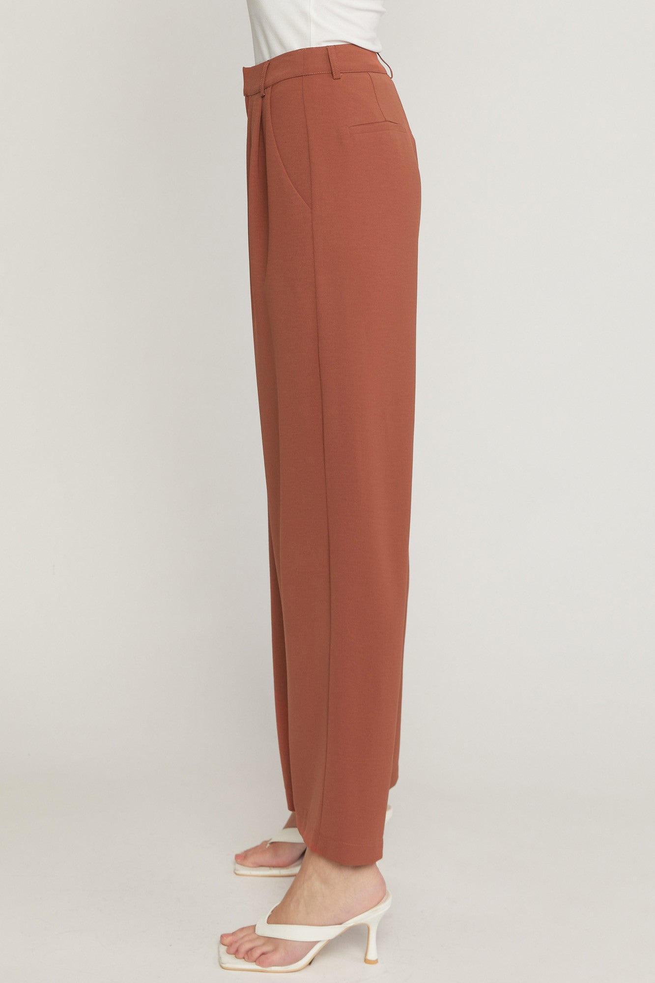 Entro High Waisted Full Leg Pants With Pockets In Brown-Pants-Entro-Deja Nu Boutique, Women's Fashion Boutique in Lampasas, Texas