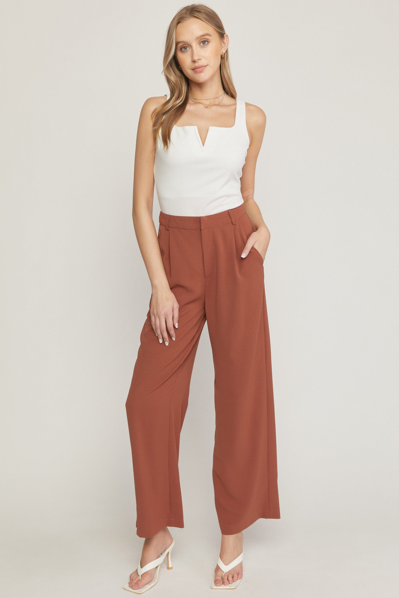 Entro High Waisted Full Leg Pants With Pockets In Brown-Pants-Entro-Deja Nu Boutique, Women's Fashion Boutique in Lampasas, Texas