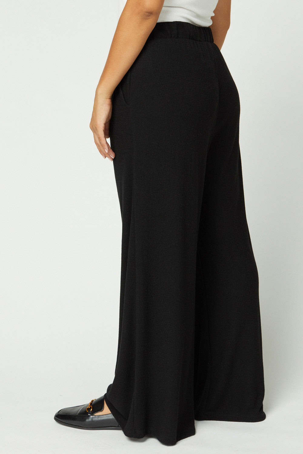 Entro Plus Wide Leg Pants In Oatmeal-Curvy/Plus Pants-Entro-Deja Nu Boutique, Women's Fashion Boutique in Lampasas, Texas