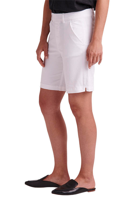 Jag Maddie 8 inch Mid Rise Pull-On Twill Short In White-Bottoms-Jag-Deja Nu Boutique, Women's Fashion Boutique in Lampasas, Texas