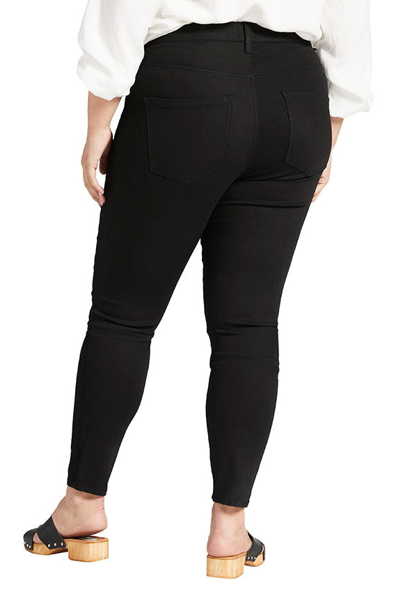 Jag High Rise Valentina Pull On Skinny Jean In Black Plus-Curvy/Plus Jeans-Jag-Deja Nu Boutique, Women's Fashion Boutique in Lampasas, Texas