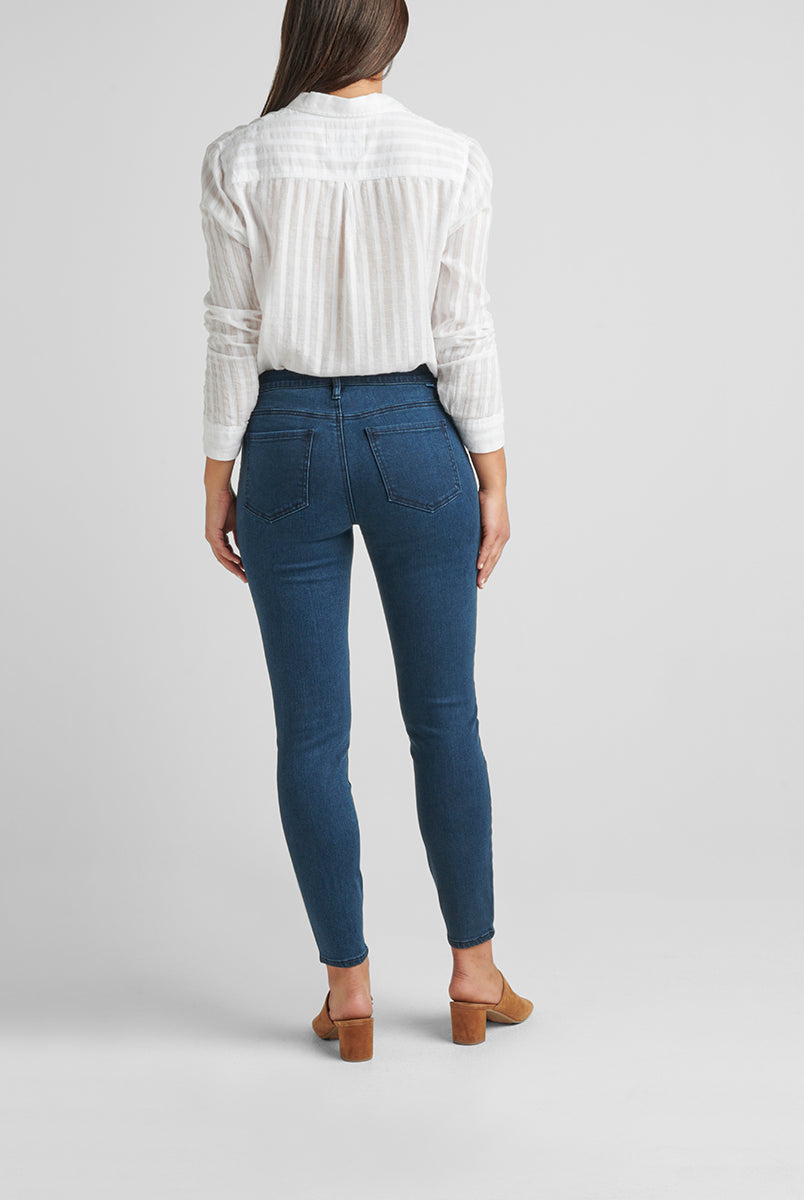 Jag Mid Rise Cecelia Skinny In Castle Rock-Jeans-Jag-Deja Nu Boutique, Women's Fashion Boutique in Lampasas, Texas