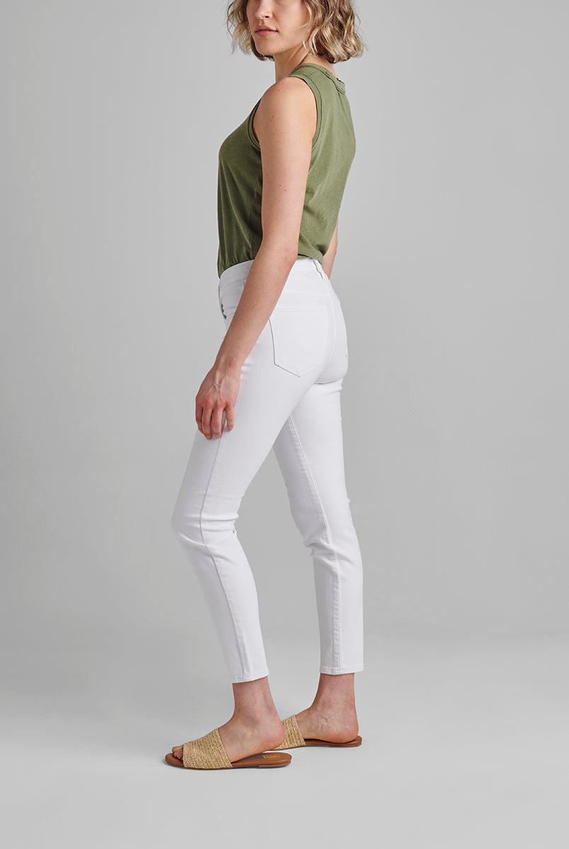 Jag Mid Rise Cecilia Skinny In White-Bottoms-Jag-Deja Nu Boutique, Women's Fashion Boutique in Lampasas, Texas
