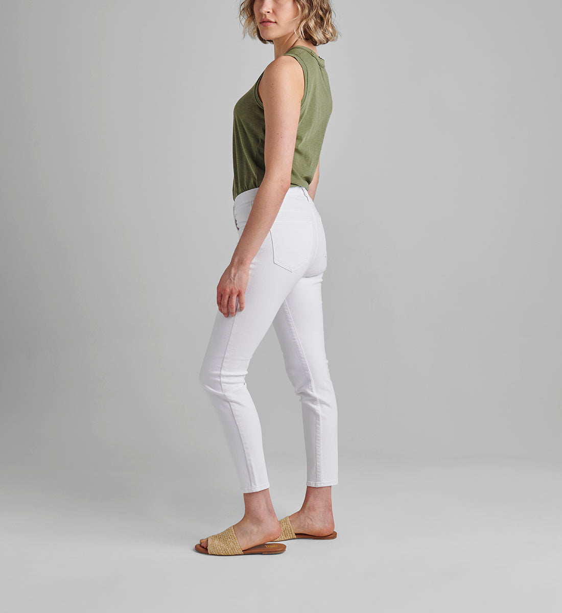 Jag Mid Rise Cecilia Skinny In White-Bottoms-Jag-Deja Nu Boutique, Women's Fashion Boutique in Lampasas, Texas