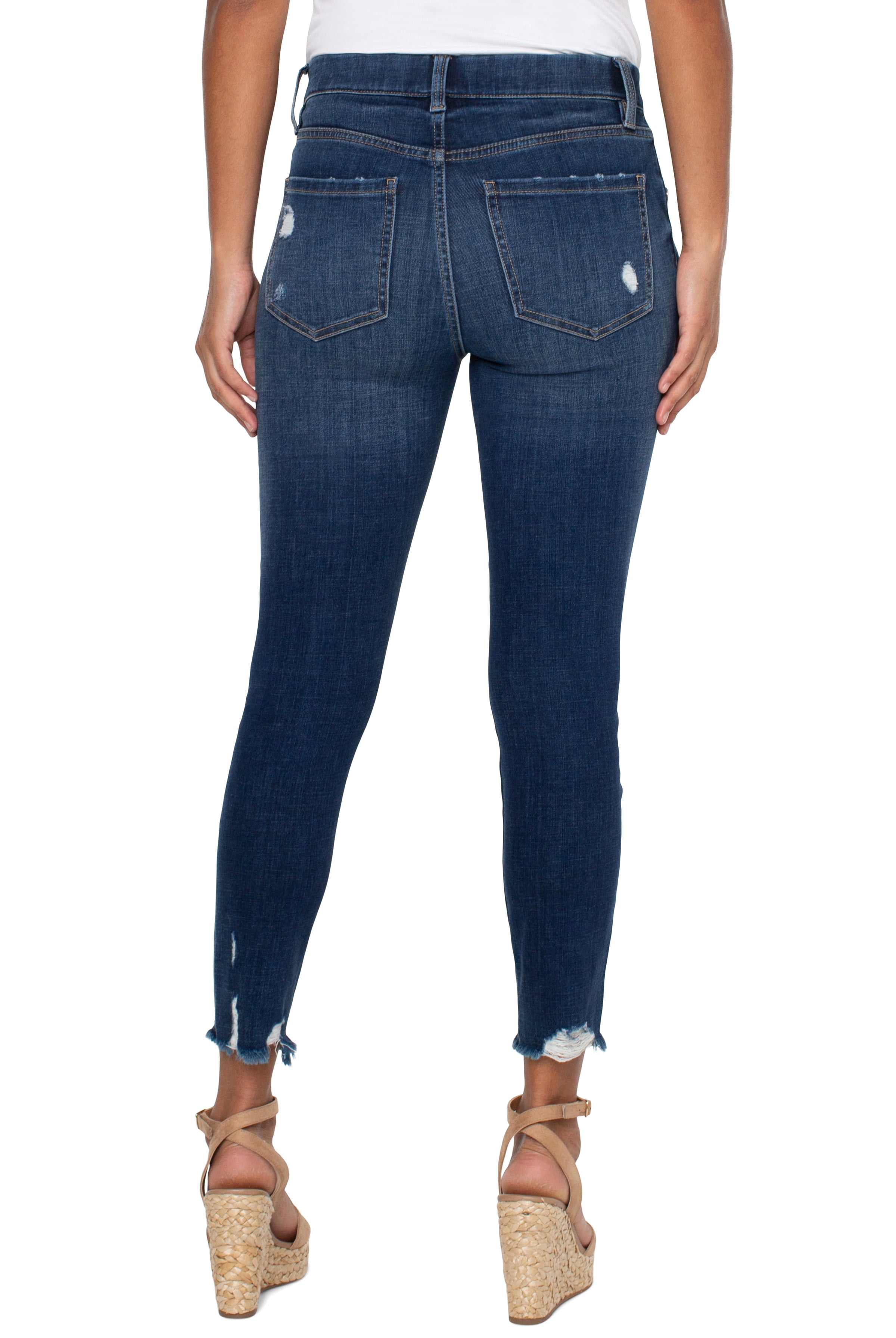 Liverpool Gia Pull On Crop Skinny With Fray Hem 27 in In Ellingwood-Jeans-Liverpool-Deja Nu Boutique, Women's Fashion Boutique in Lampasas, Texas