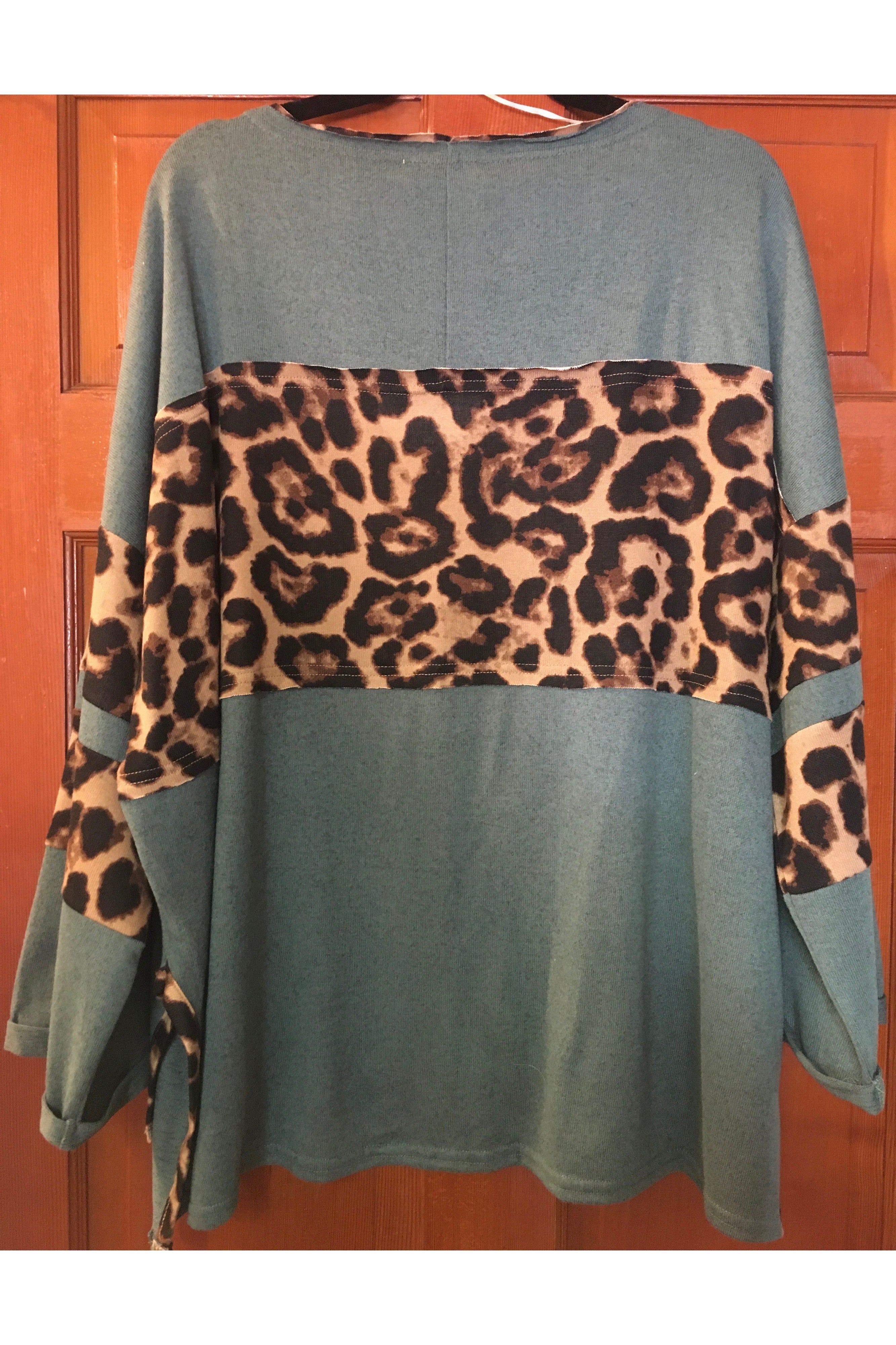 Umgee Dark Teal Leopard Print Plus Top-Curvy/Plus Tops-Umgee-Deja Nu Boutique, Women's Fashion Boutique in Lampasas, Texas