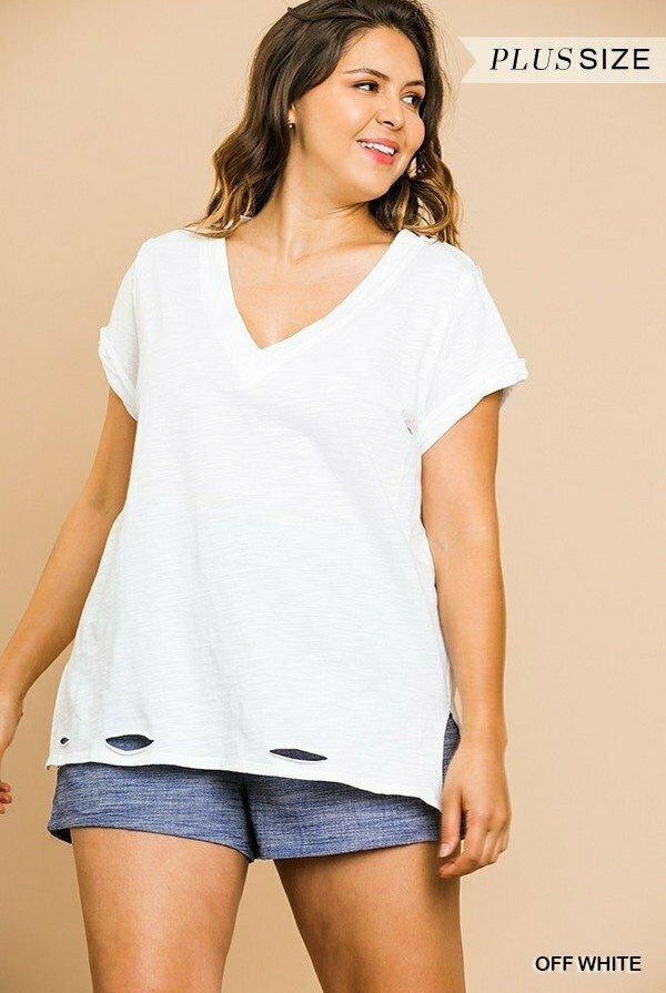 Umgee Distressed Hem V-Neck Plus T-Shirts In Black Blush Or Off White-Curvy/Plus Tops-Umgee-Deja Nu Boutique, Women's Fashion Boutique in Lampasas, Texas