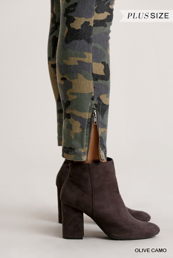 Umgee Green Camo Slim Leg Plus Pants With Zipper Detail-Curvy/Plus Pants-Umgee-Deja Nu Boutique, Women's Fashion Boutique in Lampasas, Texas