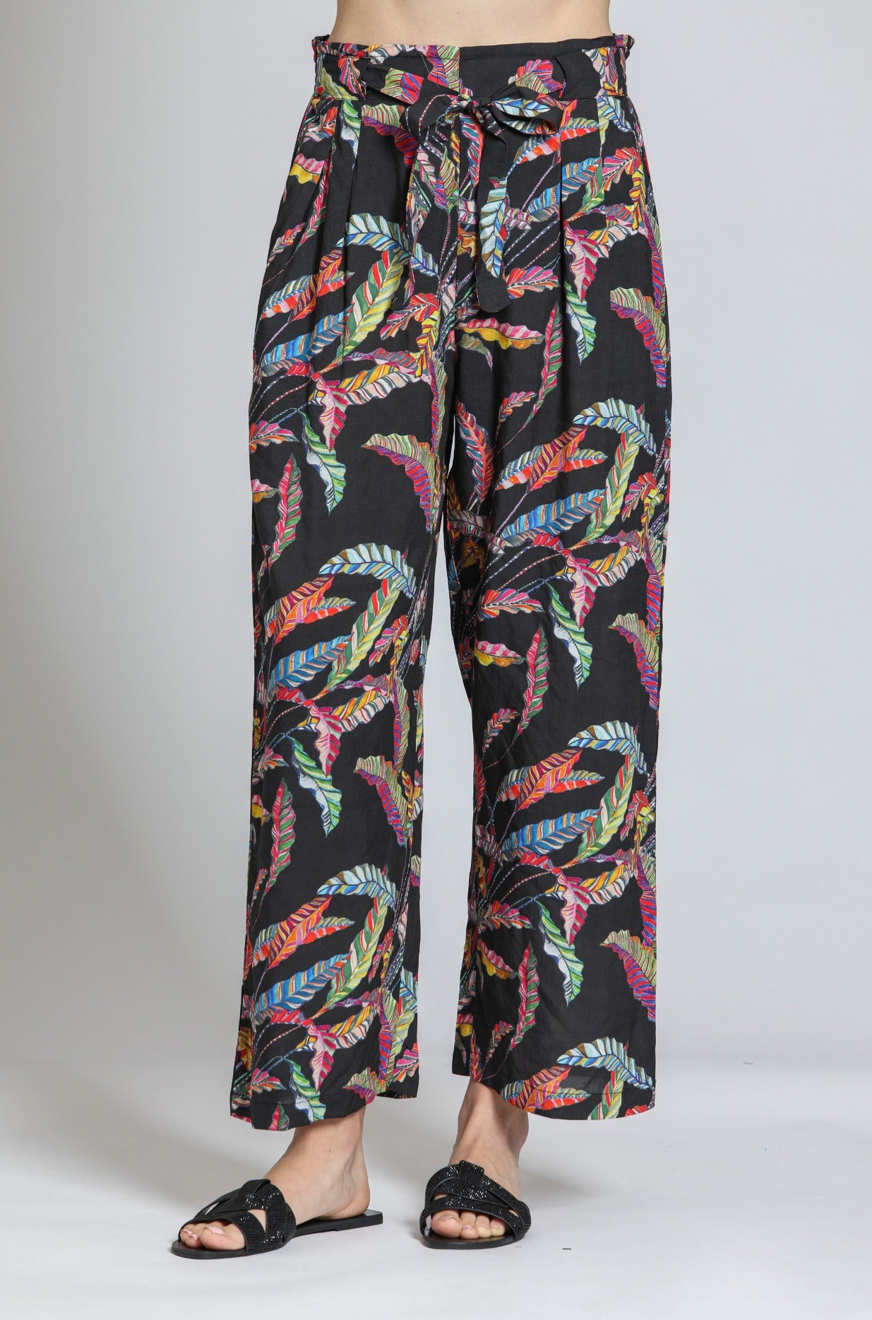 APNY Crop Wide Leg Pant – Black Multi-Bottoms-APNY-Deja Nu Boutique, Women's Fashion Boutique in Lampasas, Texas