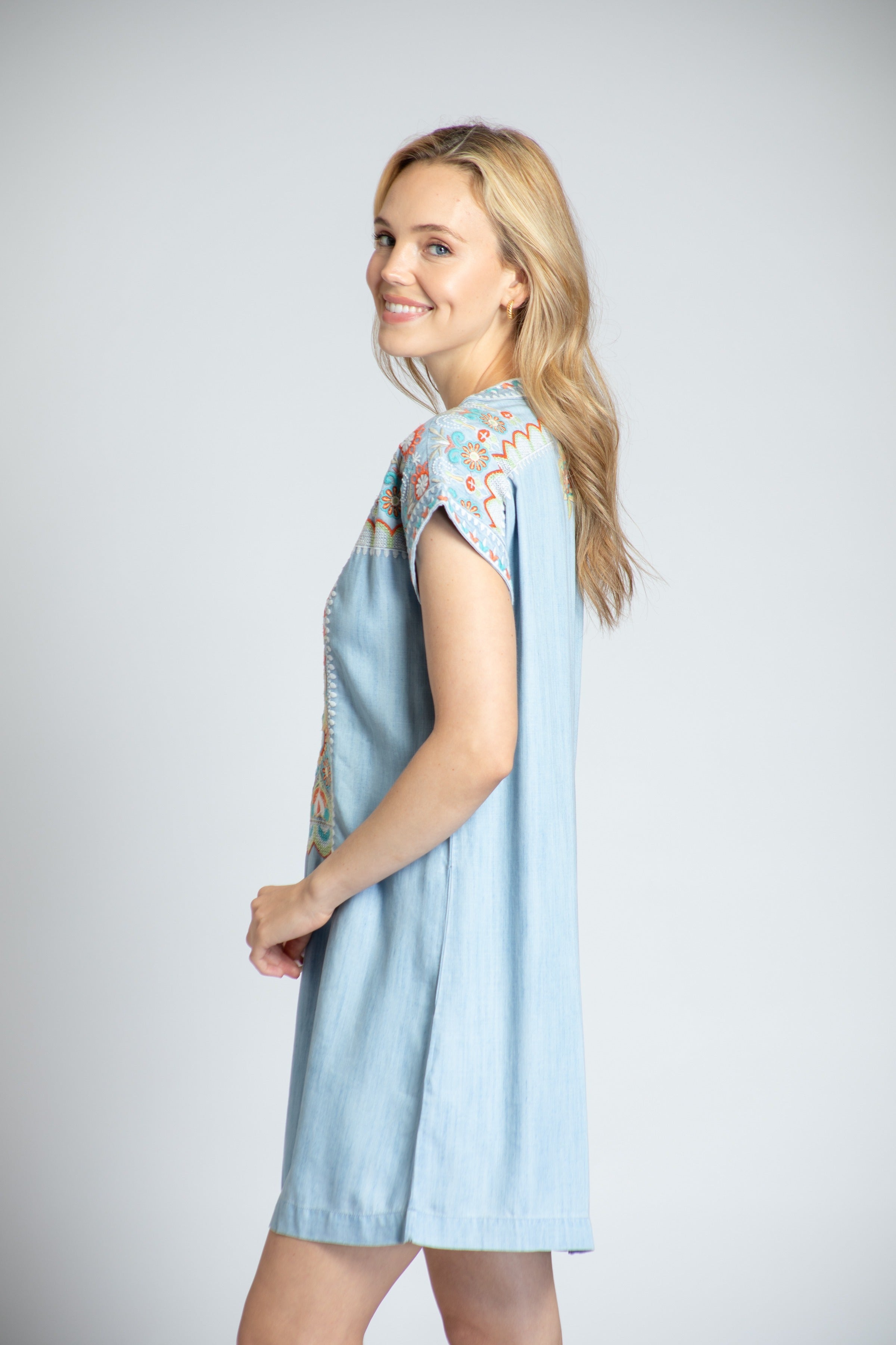 APNY Embroidered Boho Inspired Dress-Dresses-APNY-Deja Nu Boutique, Women's Fashion Boutique in Lampasas, Texas