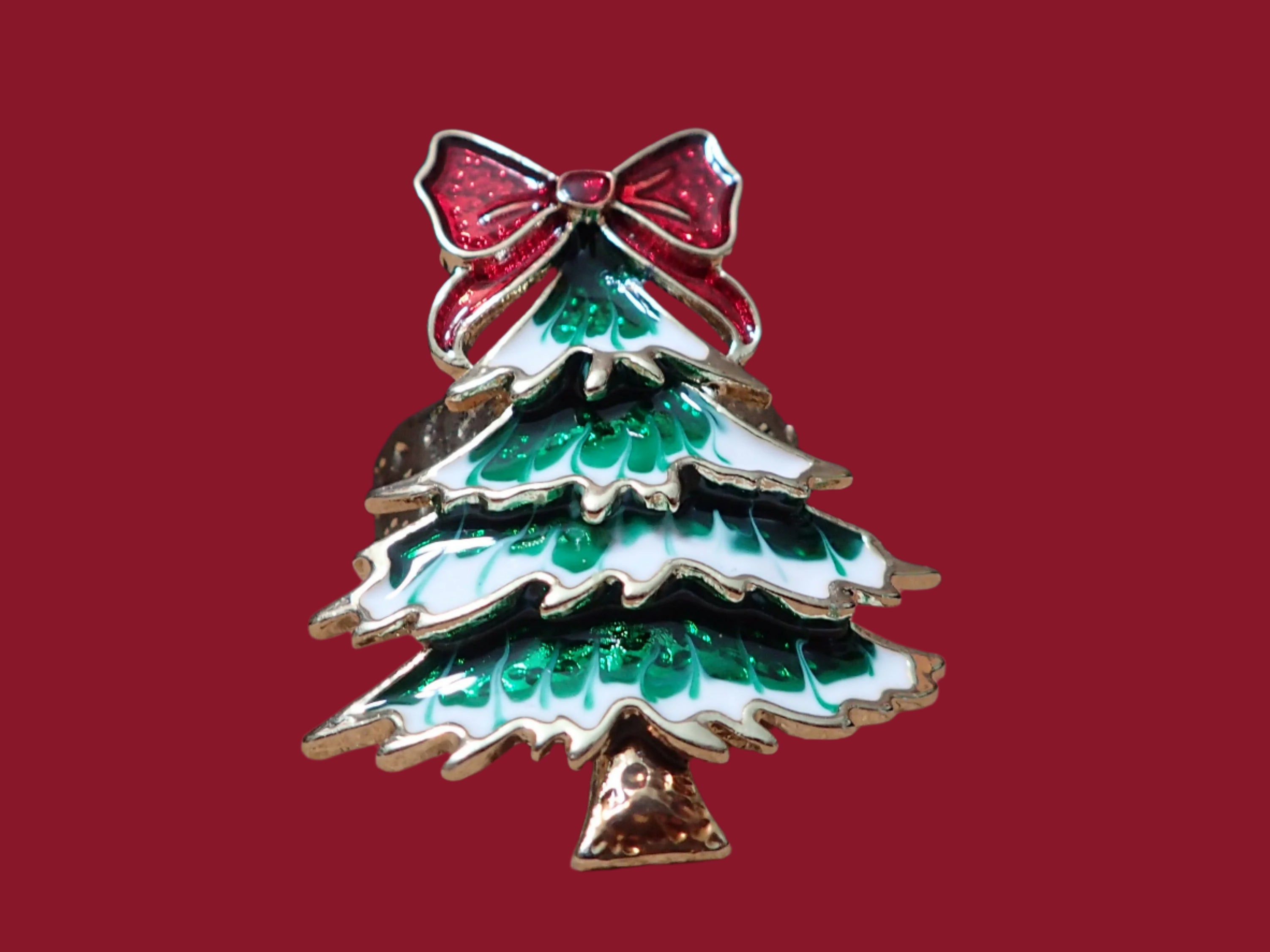 All That Glitterz Green Christmas Tree Statement Ring with Red Bow-Rings-All That Glitterz-Deja Nu Boutique, Women's Fashion Boutique in Lampasas, Texas