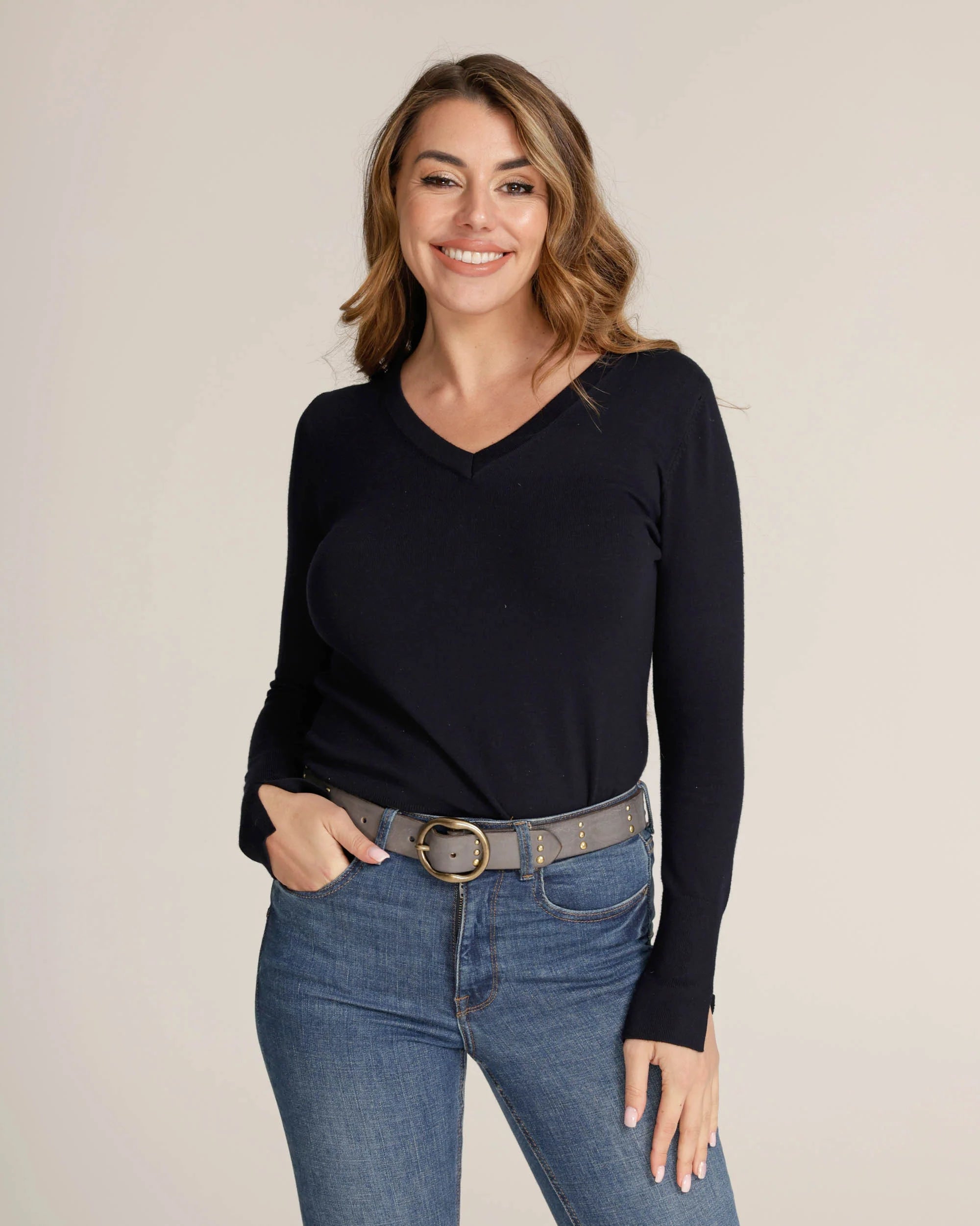 Amsterdam Heritage Dion Light Grey Round Buckle Leather Studded Belt-Belts-Amsterdam Heritage-Deja Nu Boutique, Women's Fashion Boutique in Lampasas, Texas