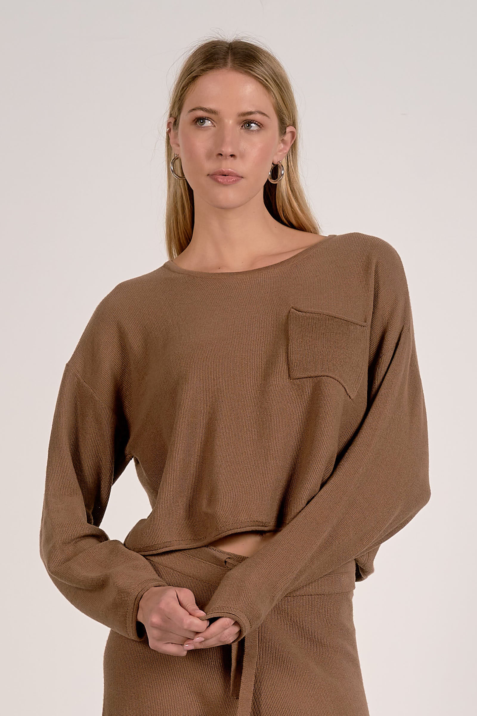 ELAN Caramel Pocket Front Sweater-Tops-Elan-Deja Nu Boutique, Women's Fashion Boutique in Lampasas, Texas